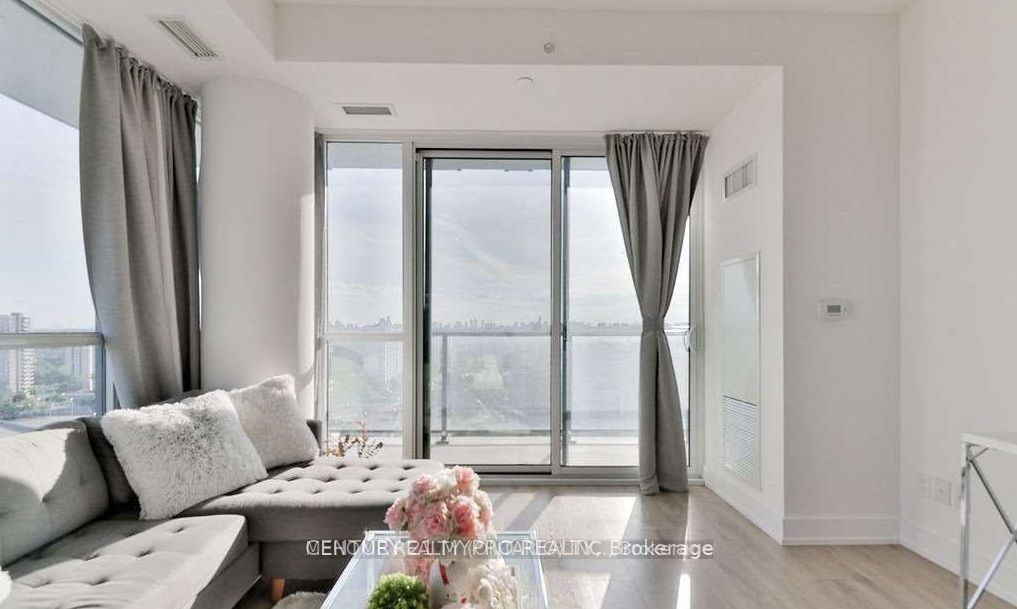 128 Fairview Mall Drive 1402, Toronto, ON M2J 0E8 photo 4