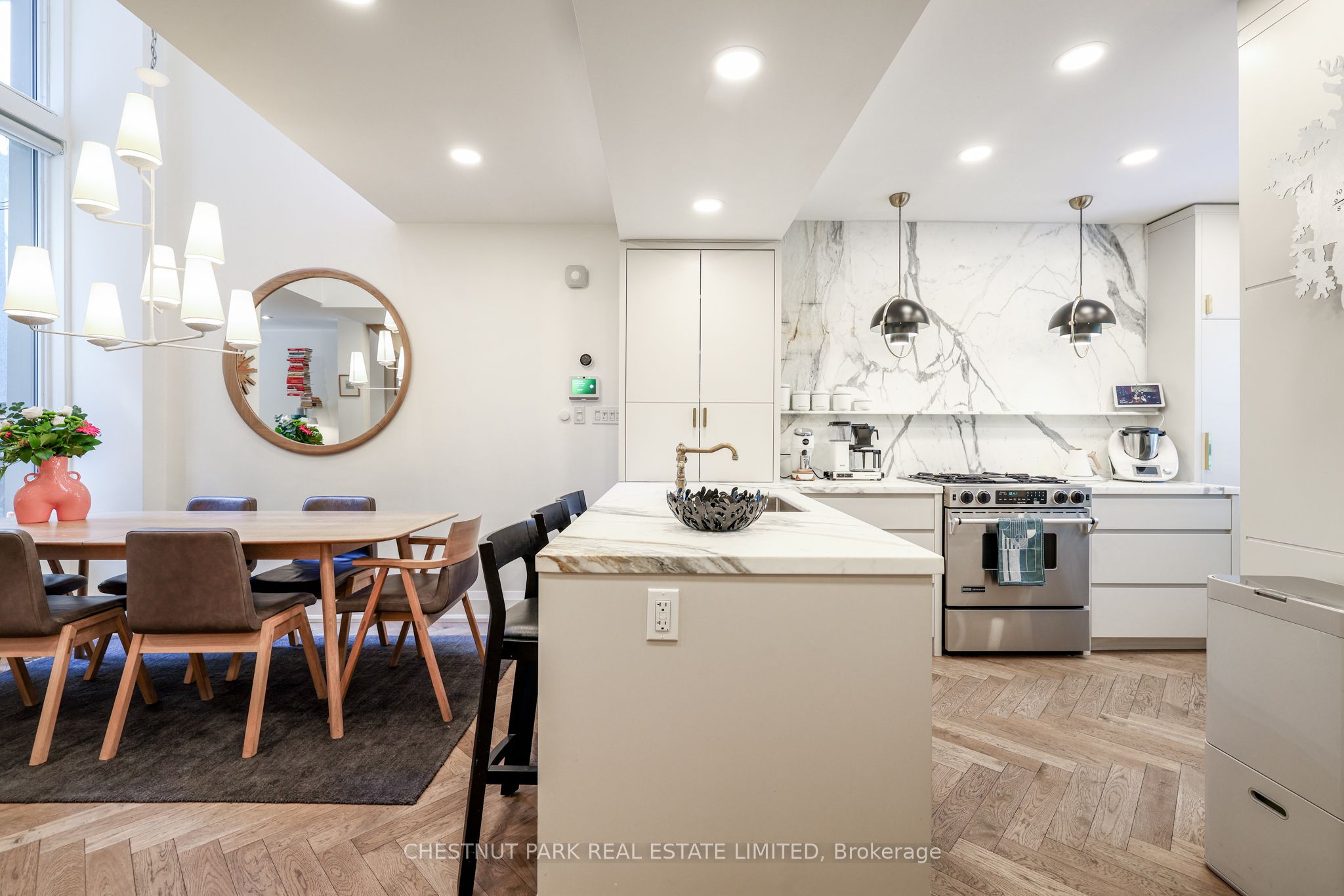 27 Gibson Avenue, Toronto, ON M5R 1T4 photo 4
