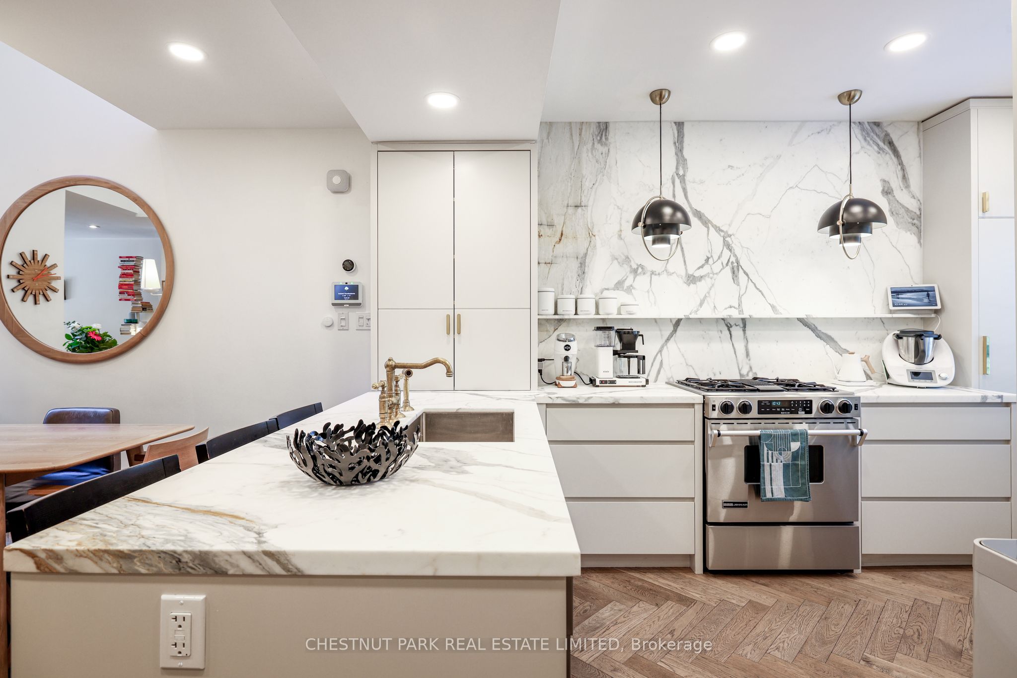 27 Gibson Avenue, Toronto, ON M5R 1T4 photo 5