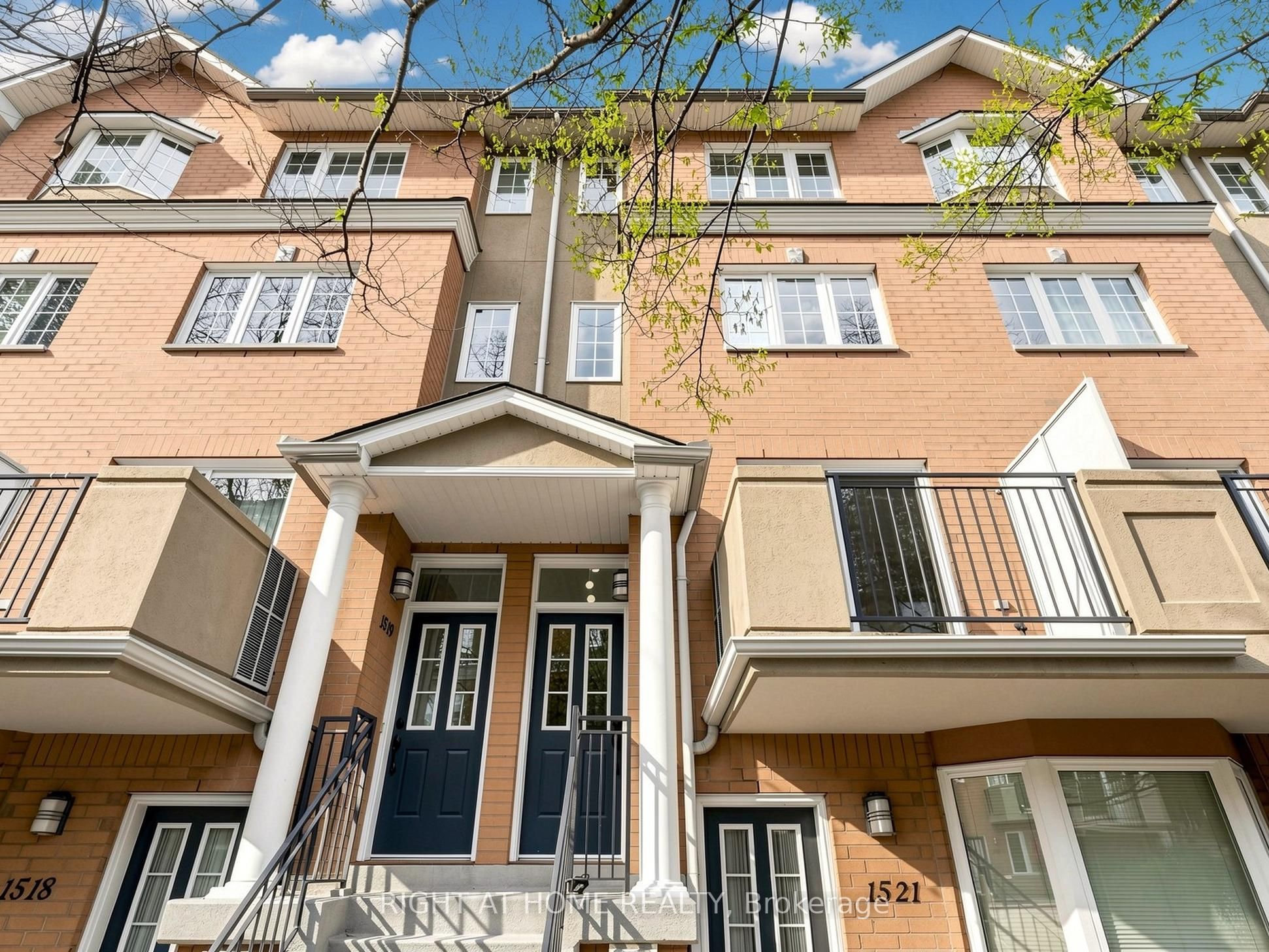 28 Sommerset Way 1520, Toronto, ON M2N 6W7 photo 3
