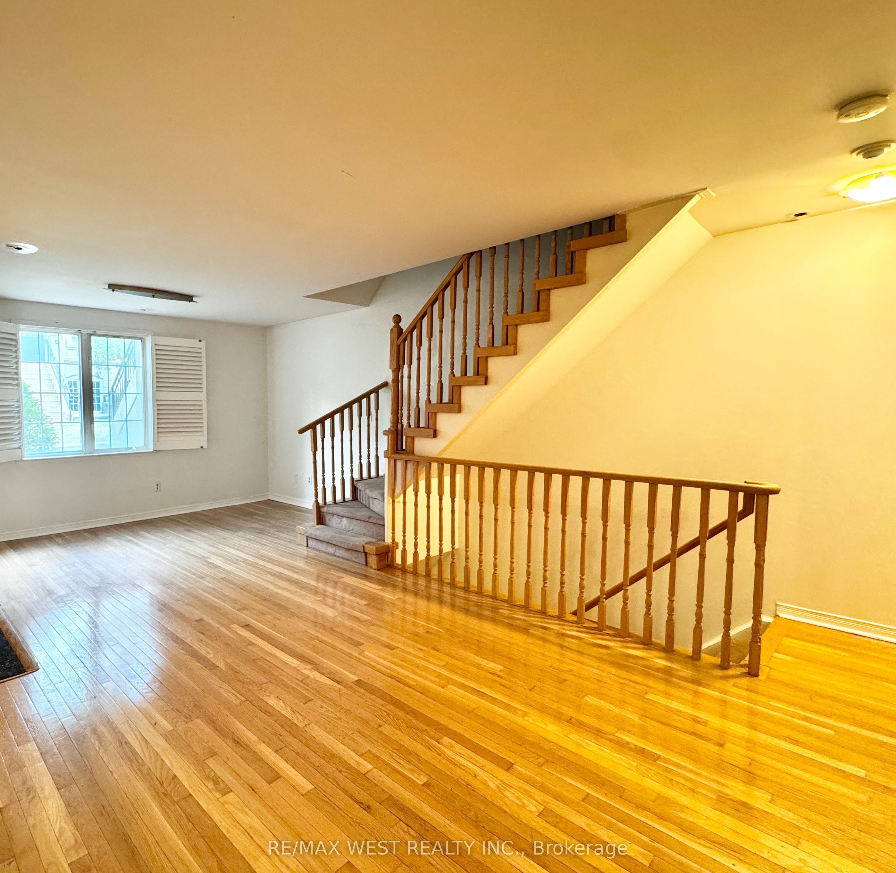 108 Finch Avenue W A21, Toronto, ON M2N 6W6 photo 4