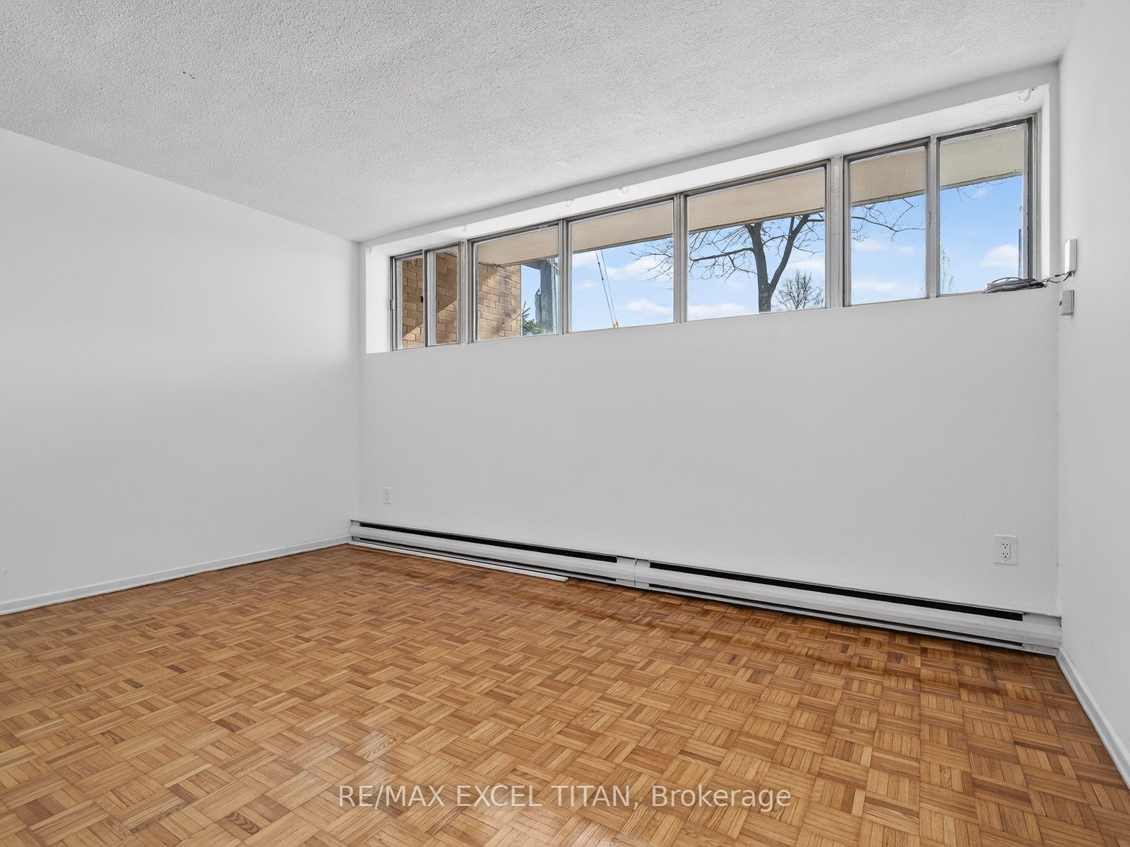 1042 Sheppard Avenue W G1, Toronto, ON M3H 2T6 photo 4