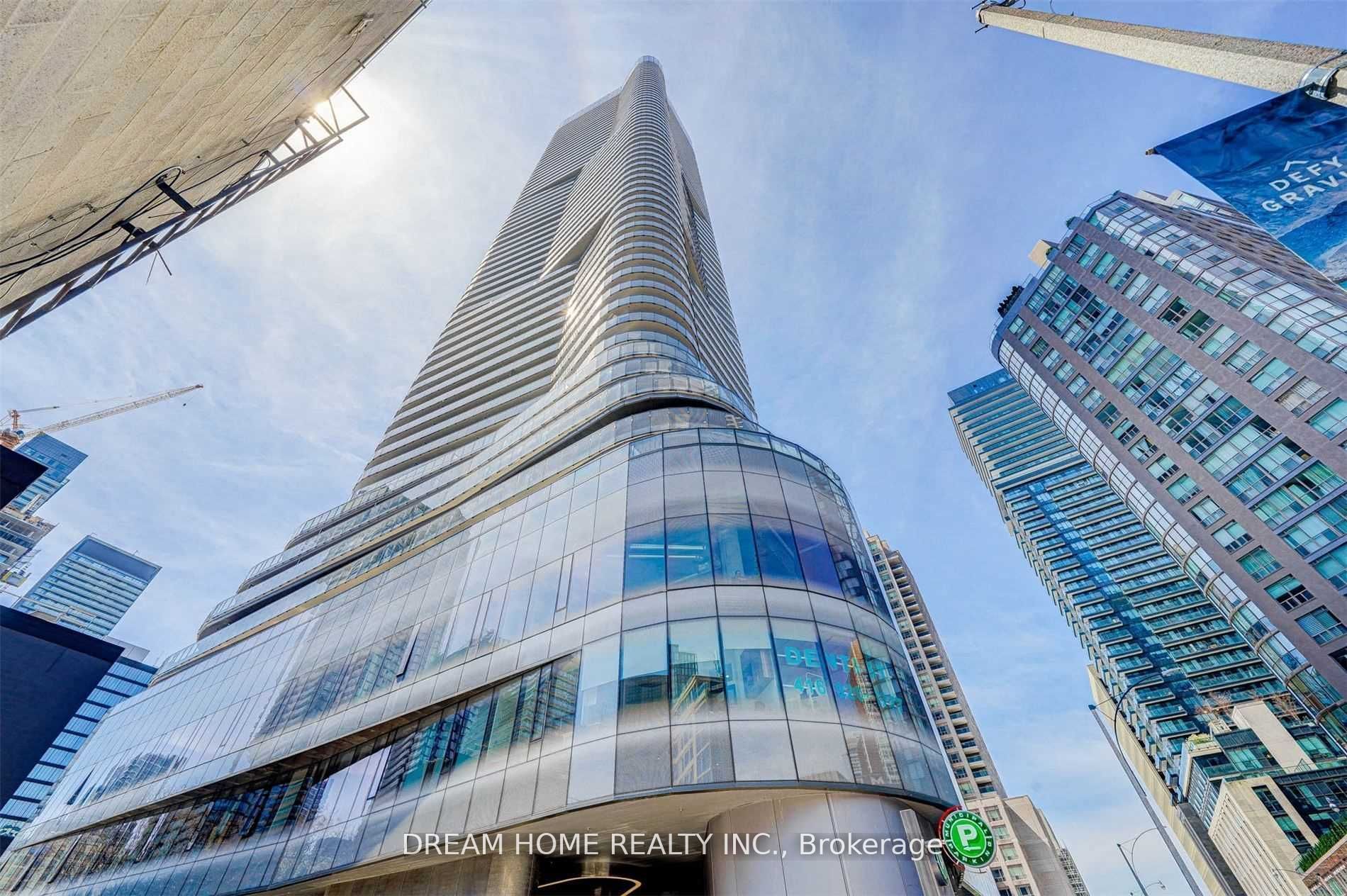 11 WELLESLEY  WEST Street 2811, Toronto, ON M4Y 1E8