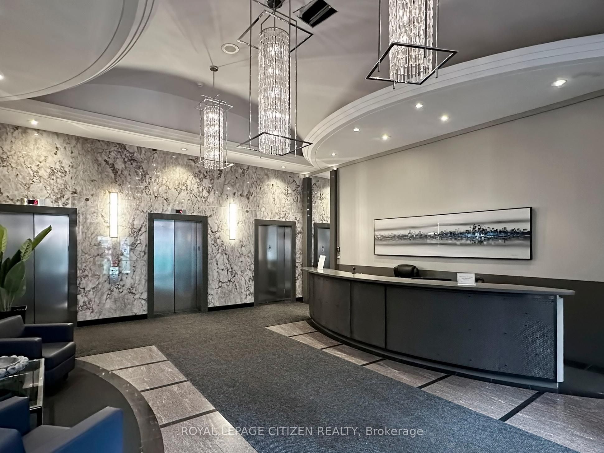 555 Yonge Street 302, Toronto, ON M4Y 3A6 photo 3