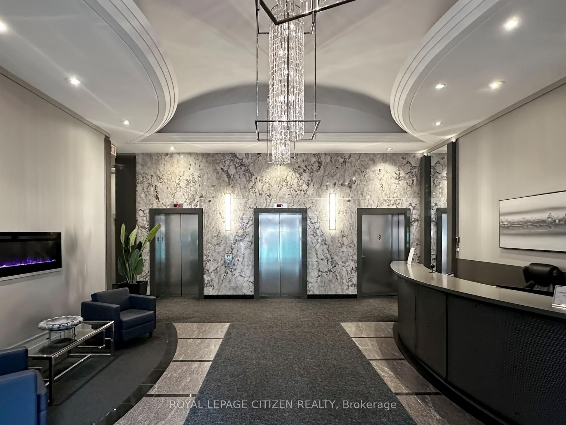 555 Yonge Street 302, Toronto, ON M4Y 3A6 photo 5