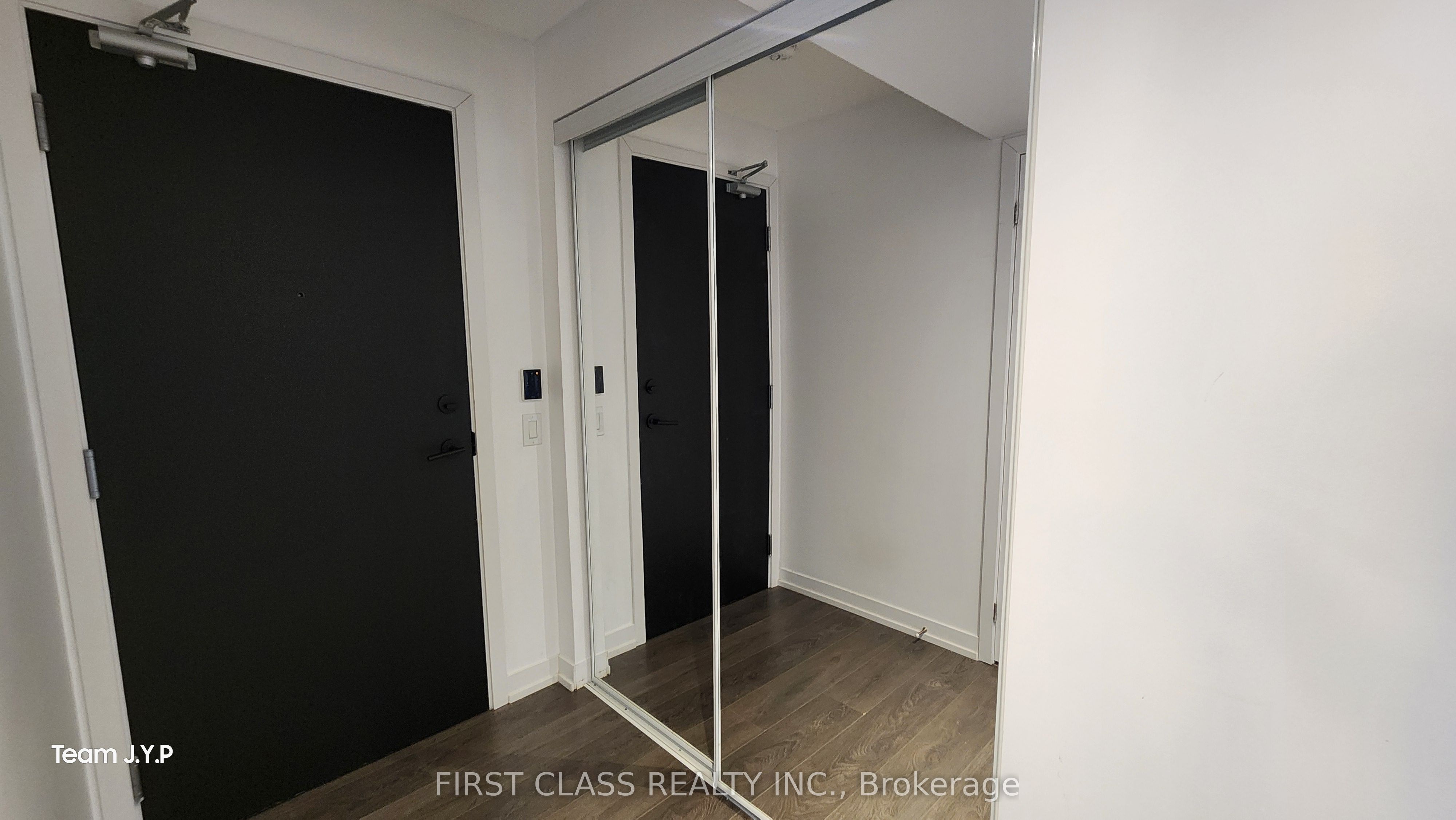 125 Redpath Avenue 1413, Toronto, ON M4S 2J9 photo 5