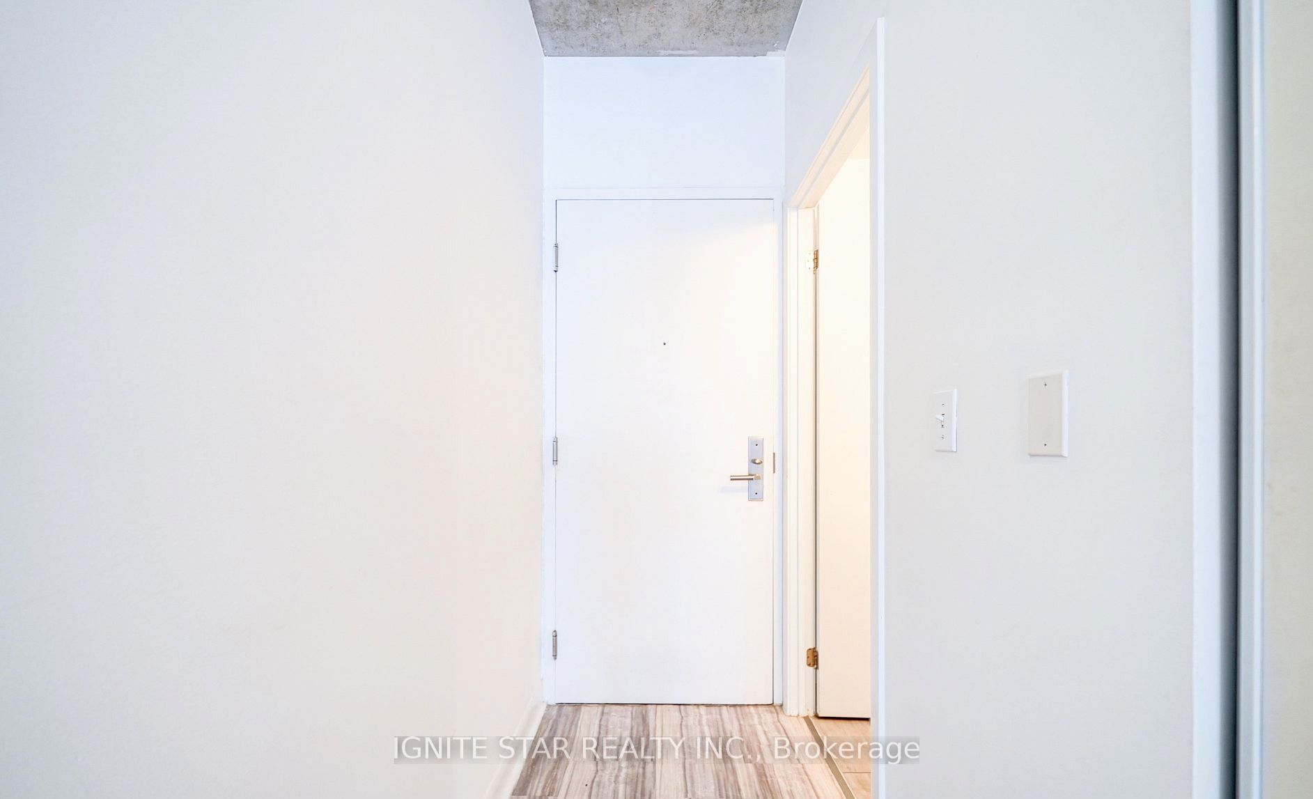 478 King Street W 209, Toronto, ON M5V 0A8 photo 5