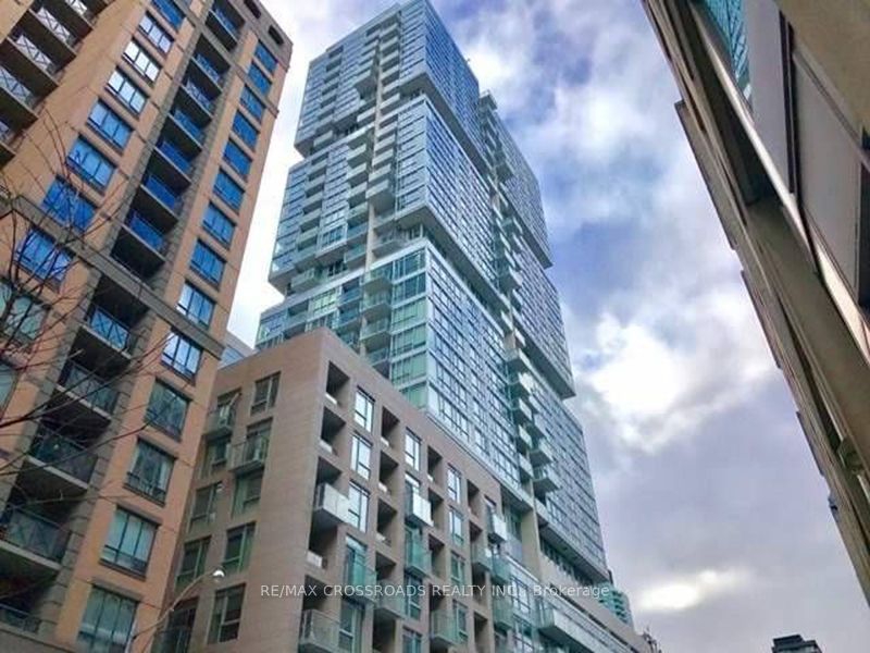 199 Richmond Street W 1708, Toronto, ON M5V 0H4