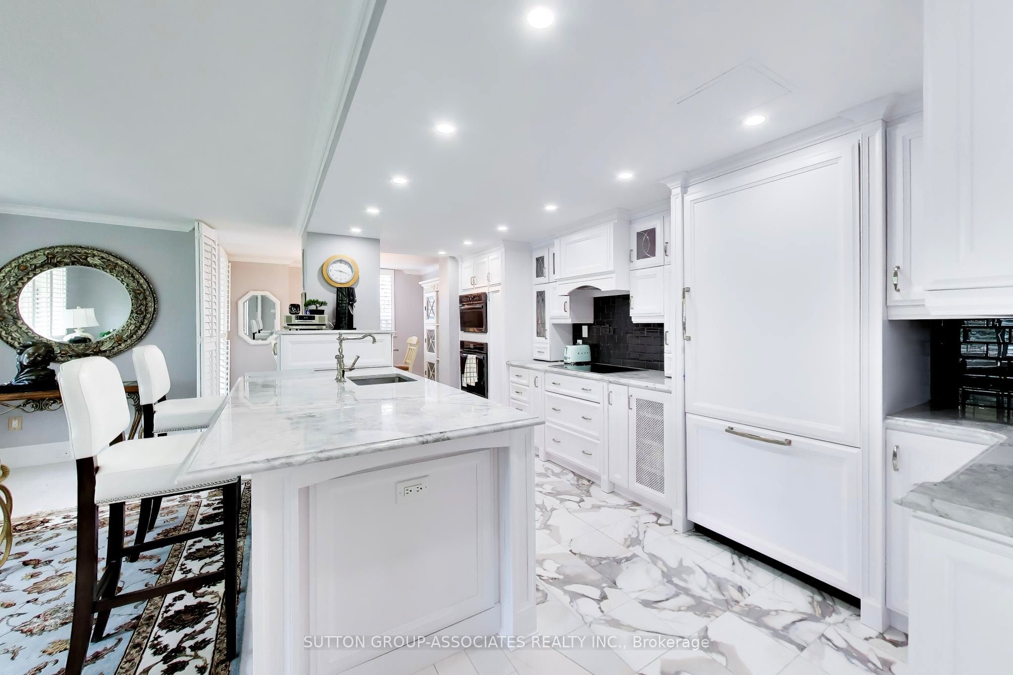 75 Wynford Hts Crescent 204, Toronto, ON M3C 3H9 photo 5