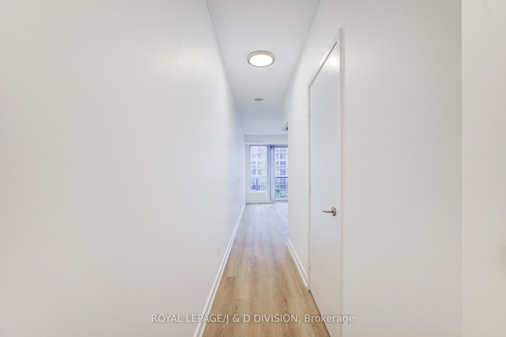 1030 King Street W 435, Toronto, ON M6K 1E6 photo 5