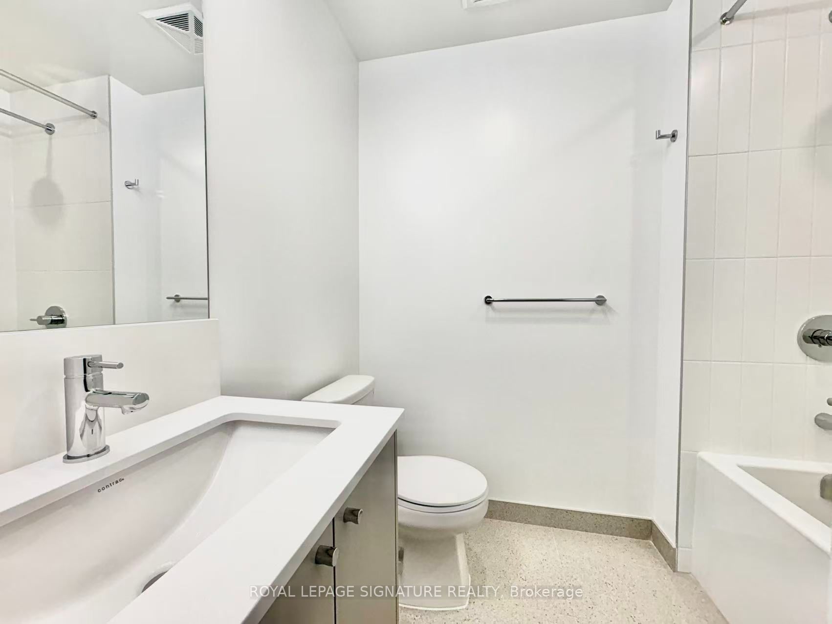 10 Oak Street 2110, Toronto, ON M5A 0Z1 photo 5