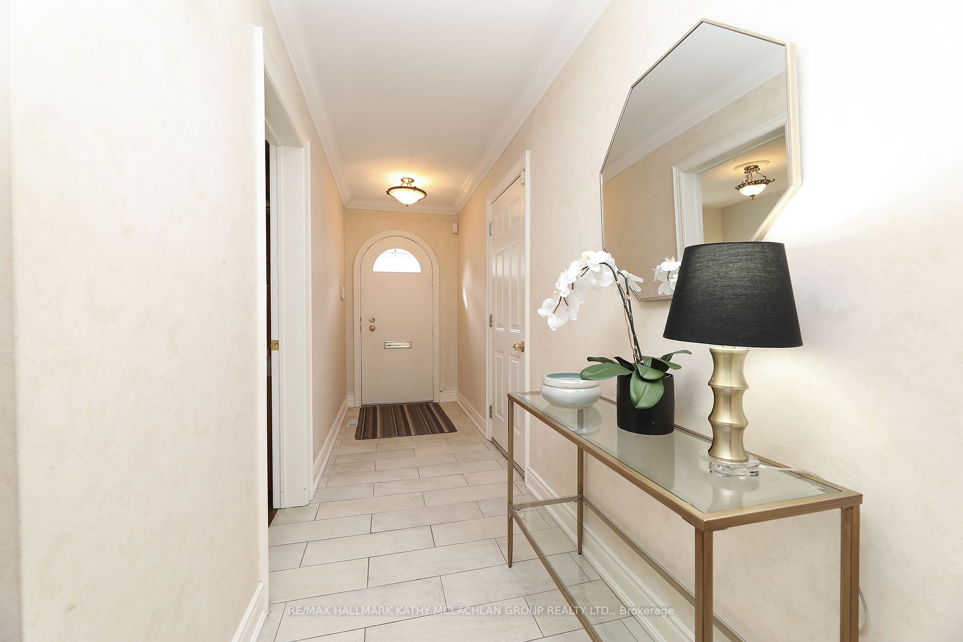 38 Crimson Millway, Toronto, ON M2L 1T6 photo 2
