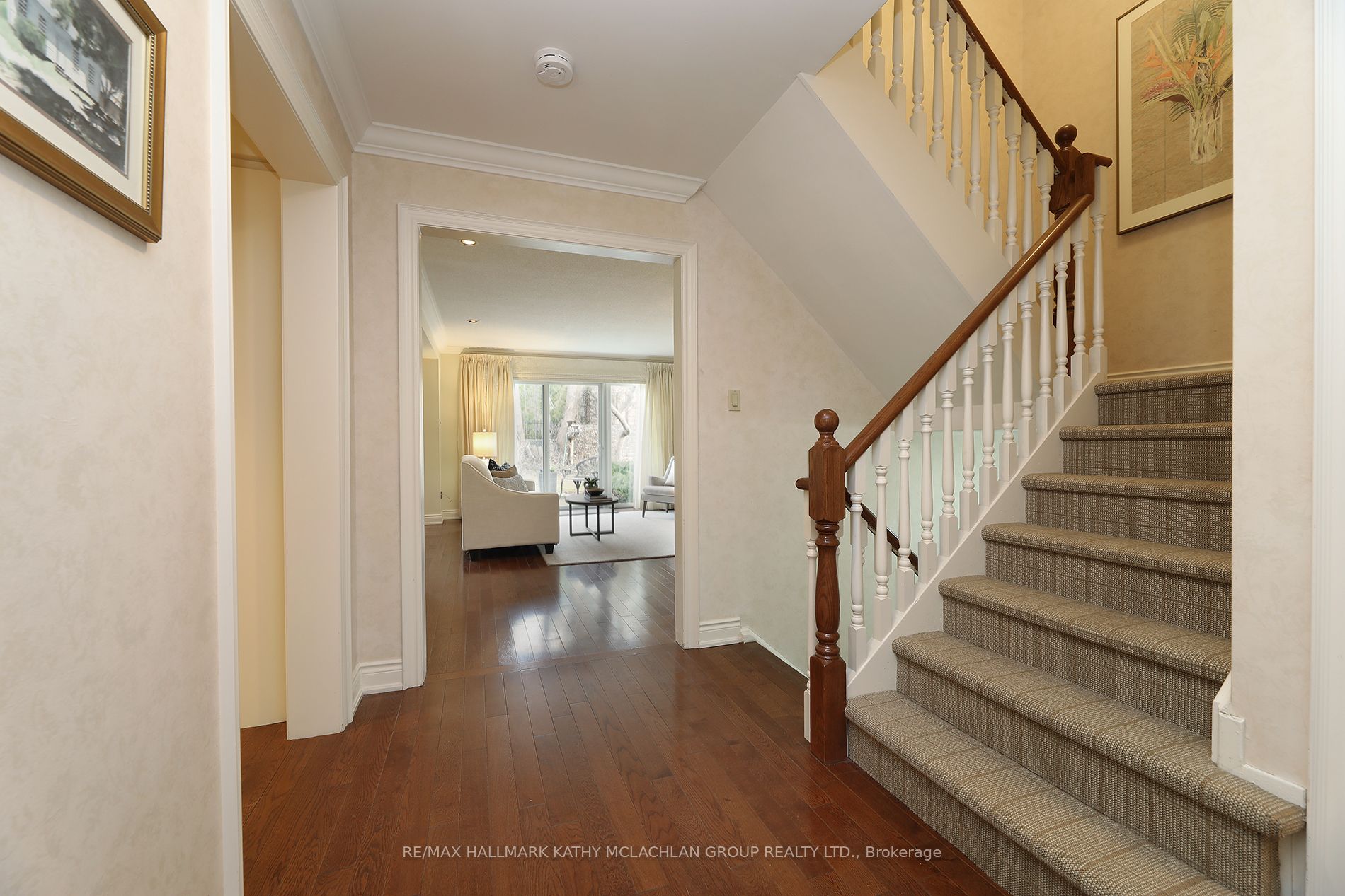 38 Crimson Millway, Toronto, ON M2L 1T6 photo 4