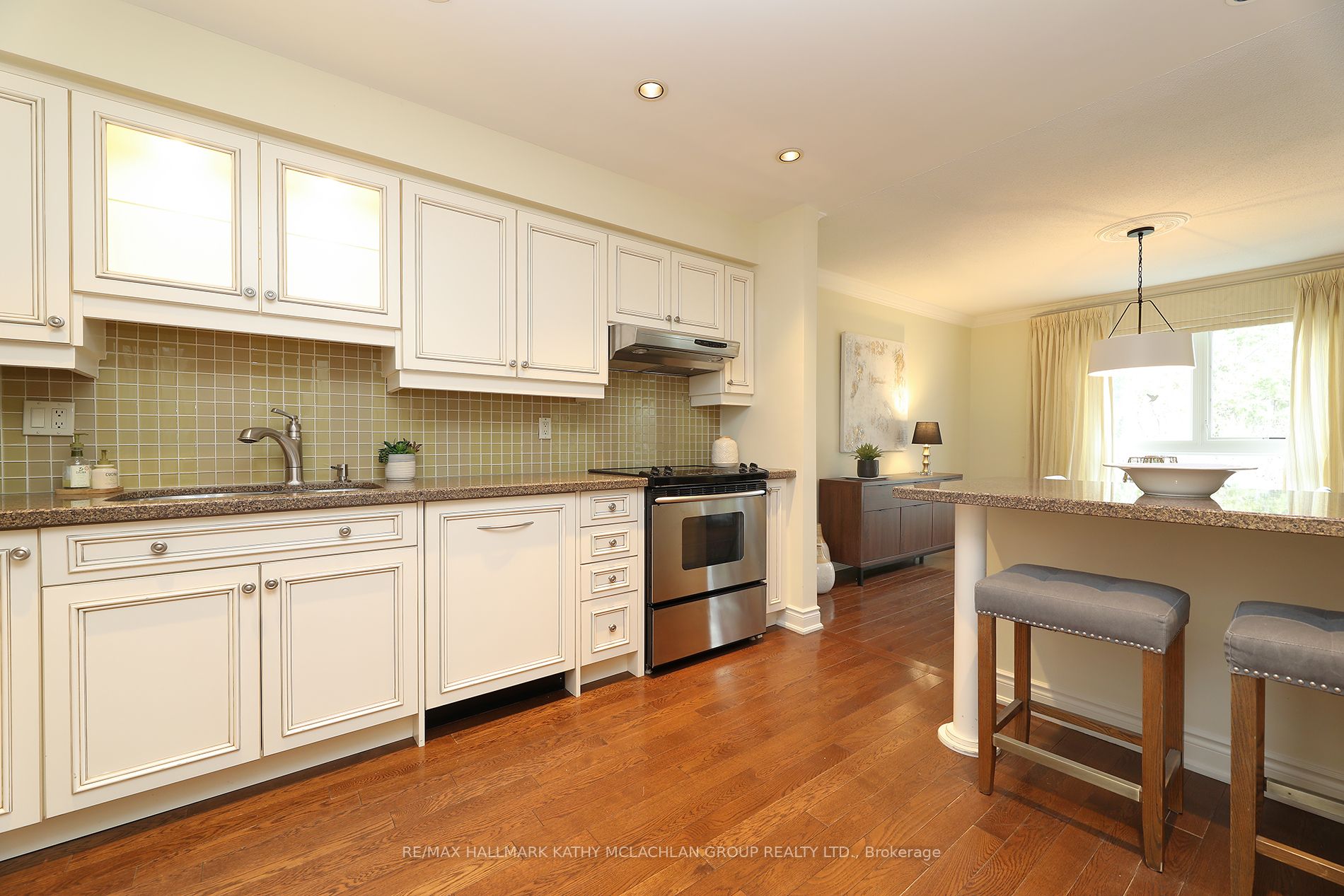38 Crimson Millway, Toronto, ON M2L 1T6 photo 5