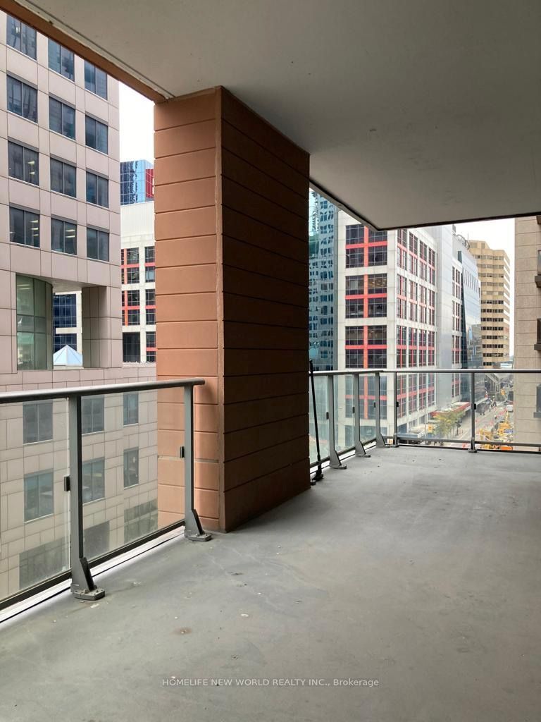 8 Mercer Street 505, Toronto, ON M5V 0C4 photo 4