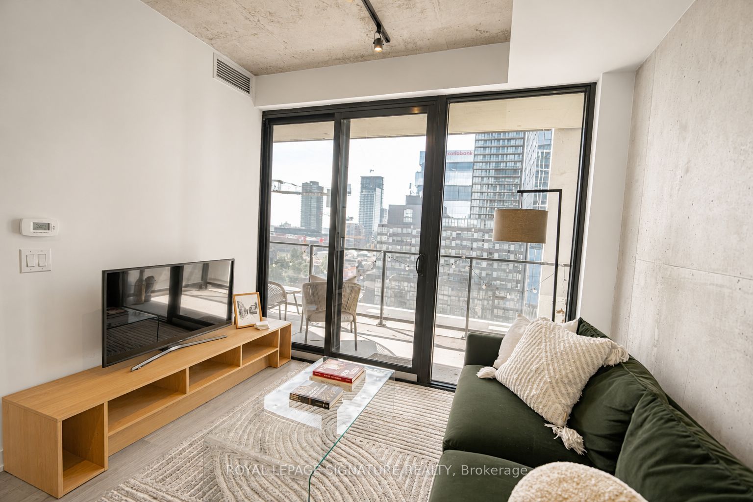 55 Ontario Street 1005, Toronto, ON M5A 0T8 photo 3