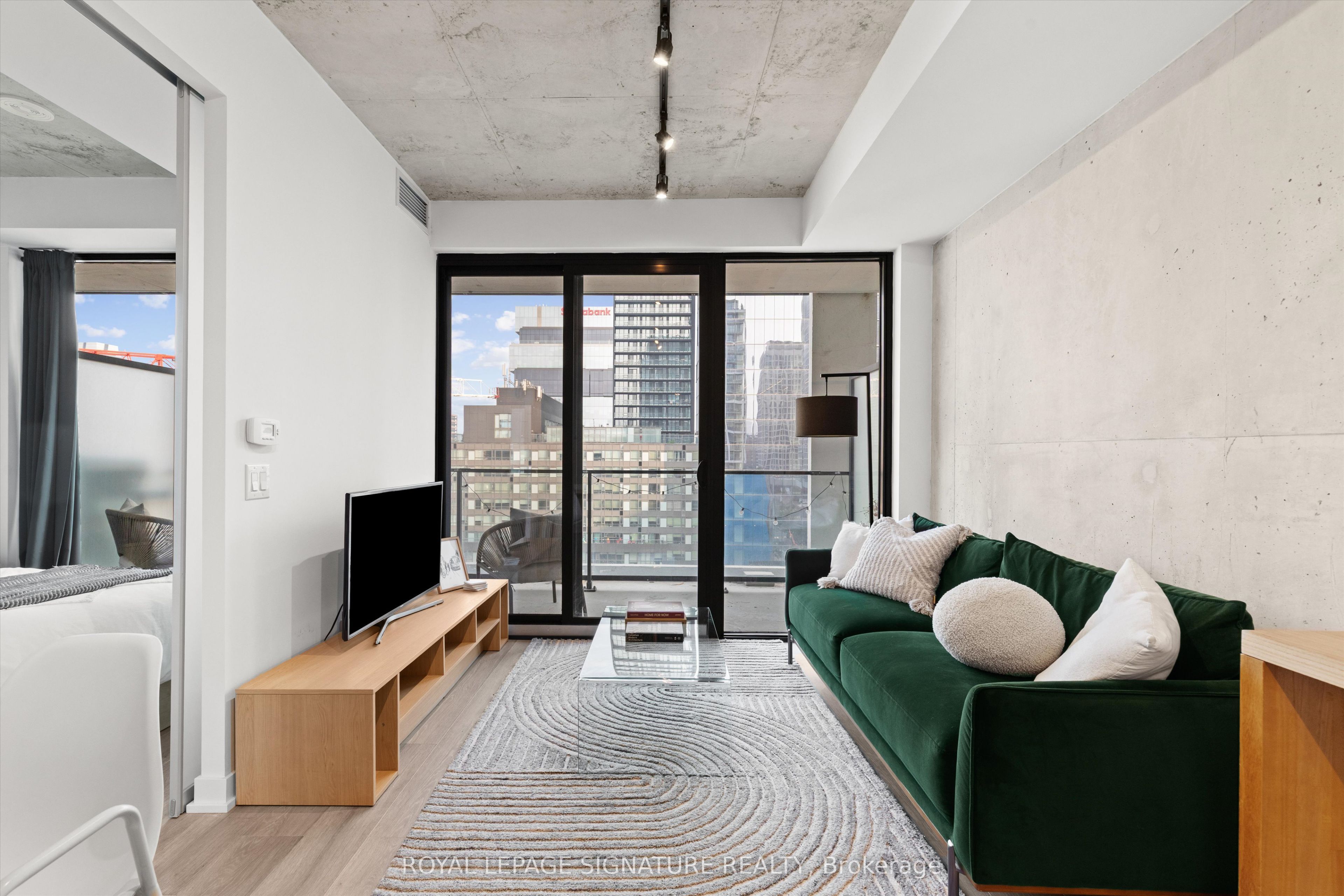 55 Ontario Street 1005, Toronto, ON M5A 0T8 photo 4