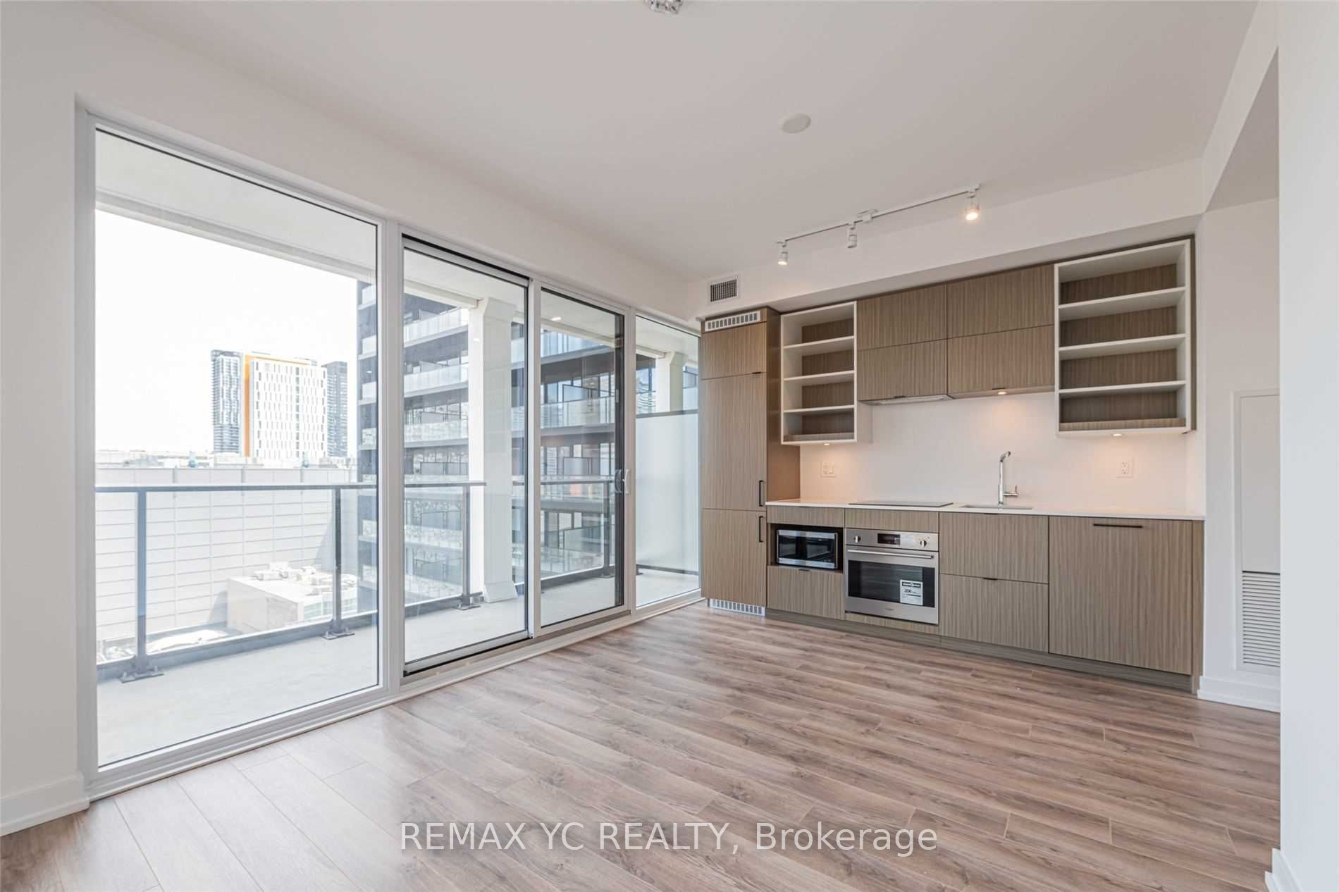 20 Edward Street 717, Toronto, ON M5G 0C5 photo 3