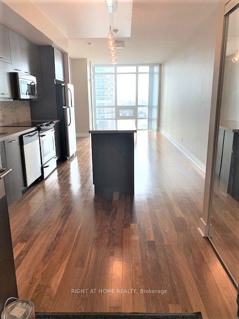 26 Norton Avenue 809, Toronto, ON M2N 0H6 photo 2