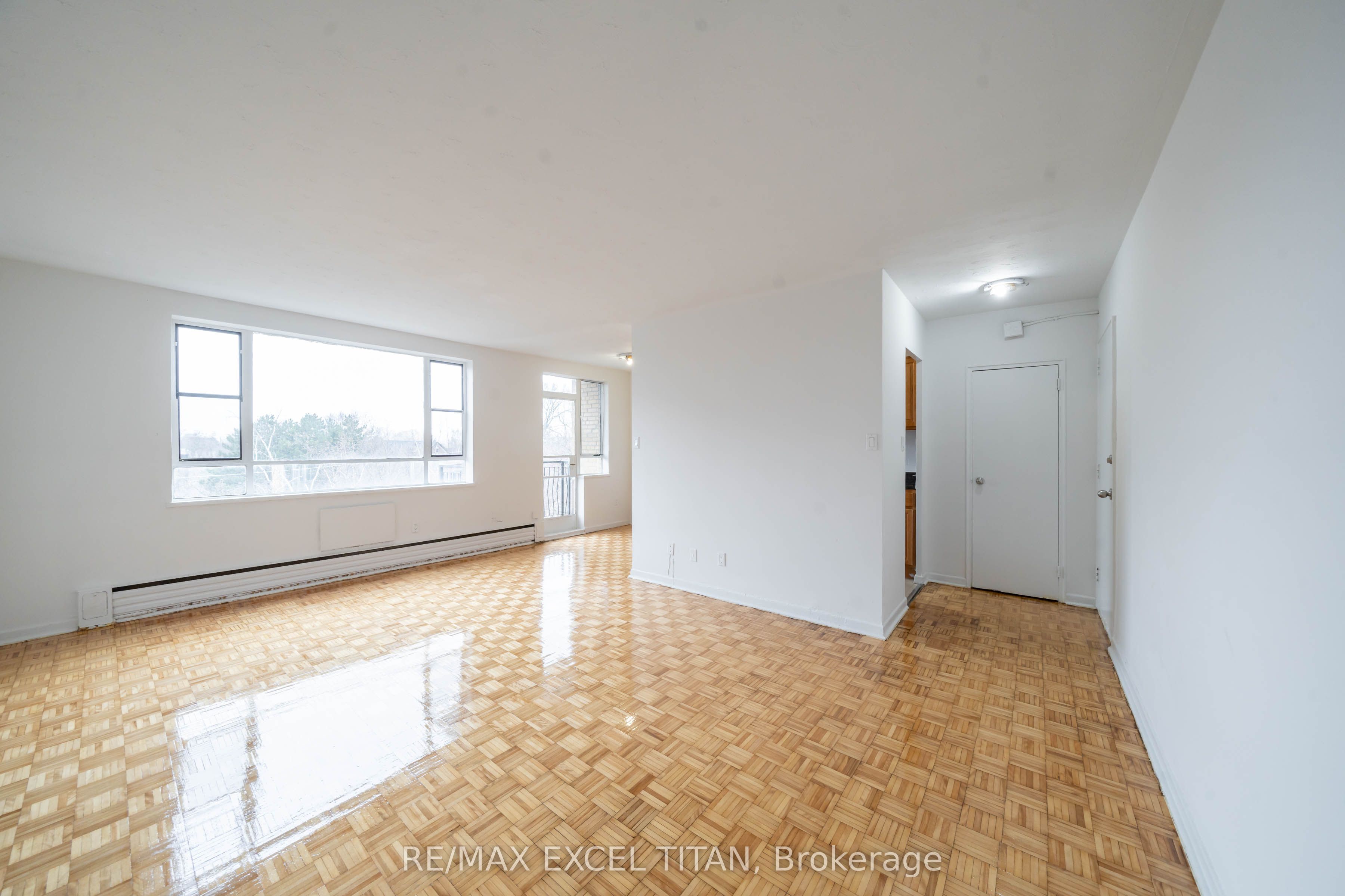 2895 Bathurst Street 107, Toronto, ON M6H 3A8 photo 3
