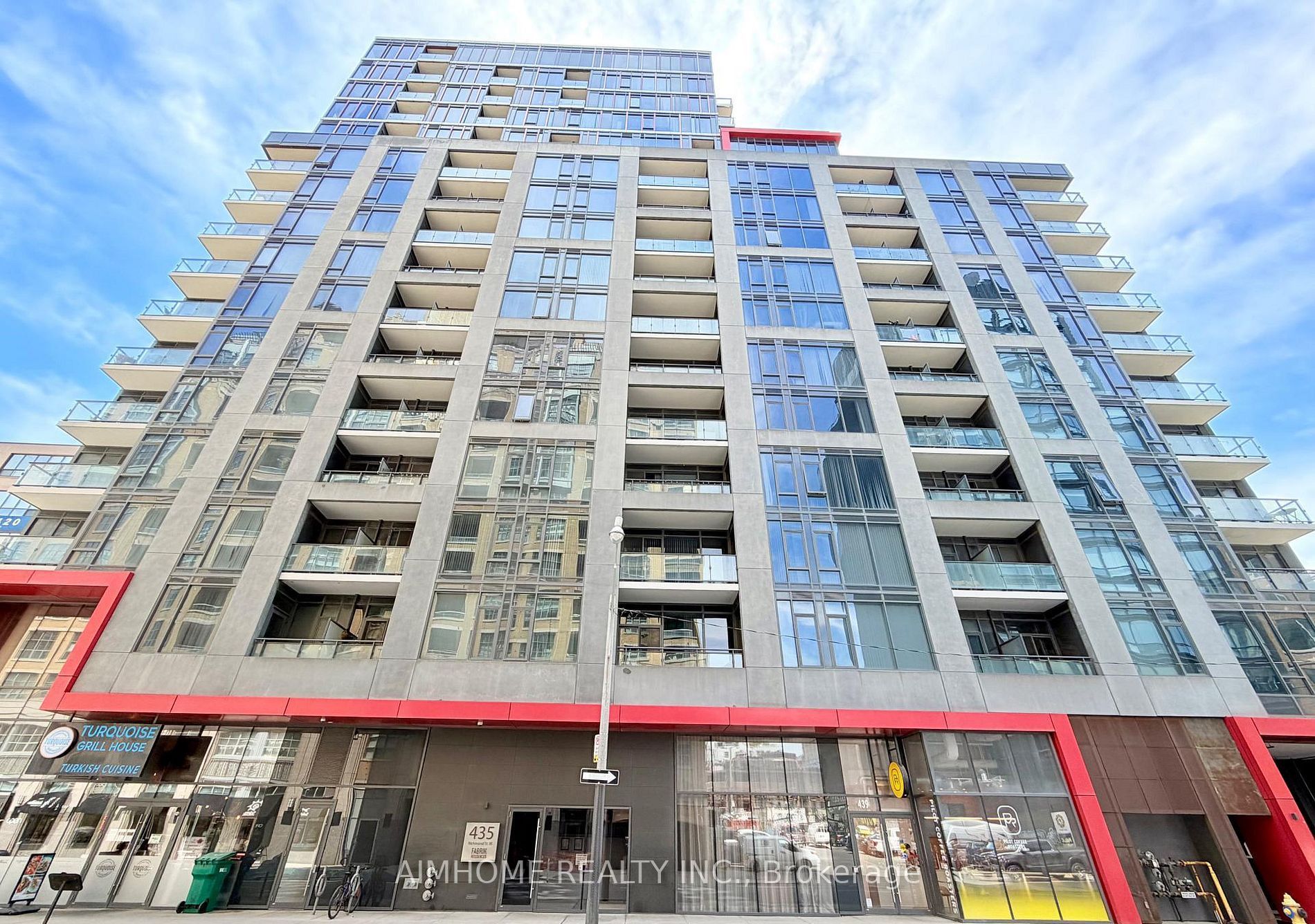 435 Richmond Street W 505, Toronto, ON M5V 0N3
