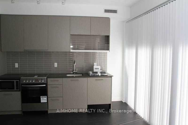 435 Richmond Street W 505, Toronto, ON M5V 0N3 photo 2