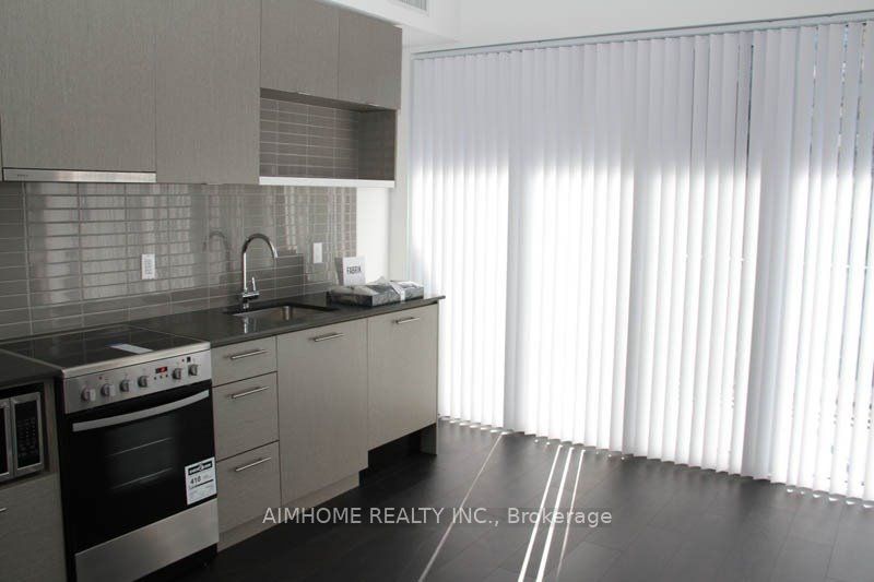 435 Richmond Street W 505, Toronto, ON M5V 0N3 photo 3