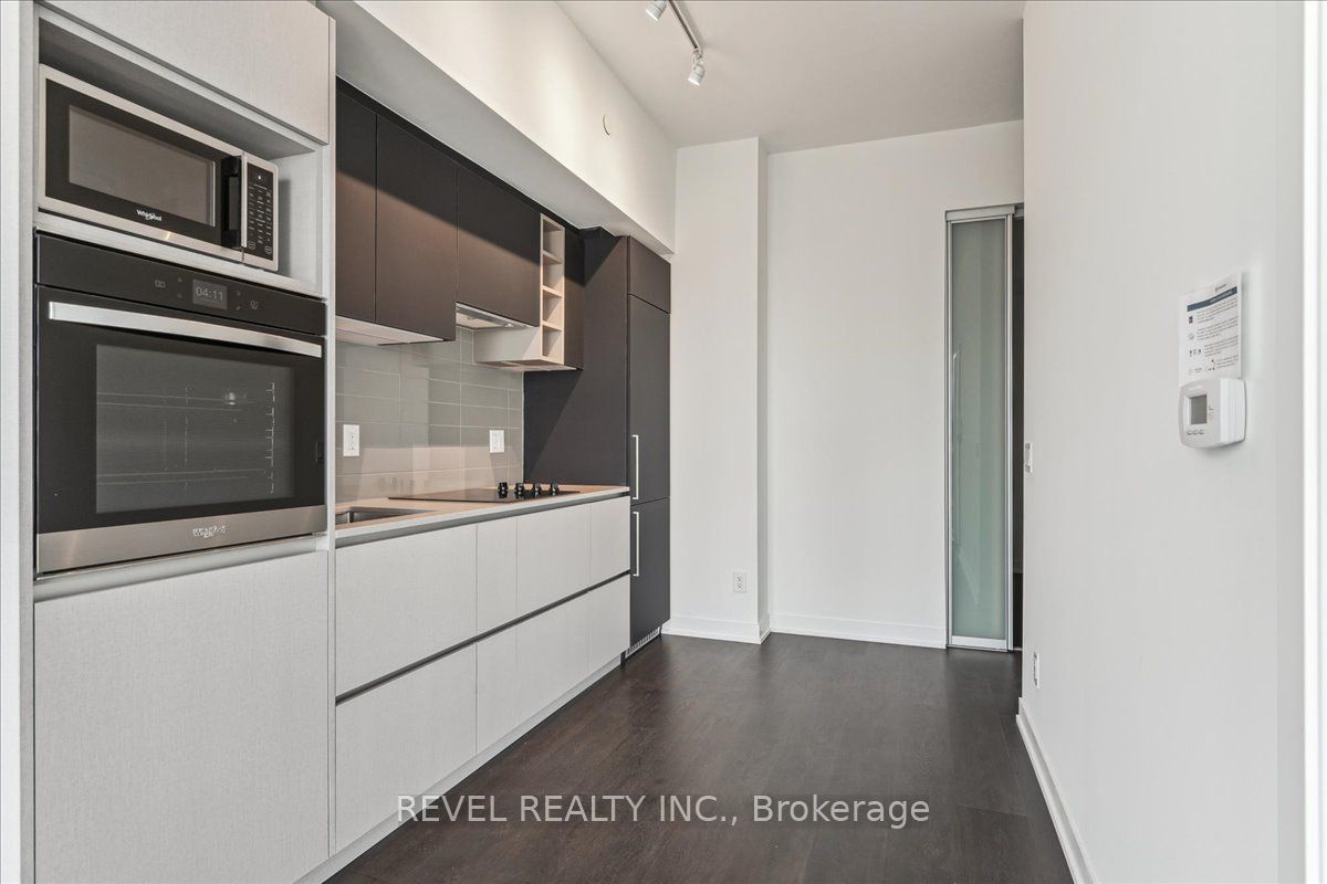 319 Jarvis Street 2617, Toronto, ON M5B 0C8 photo 4