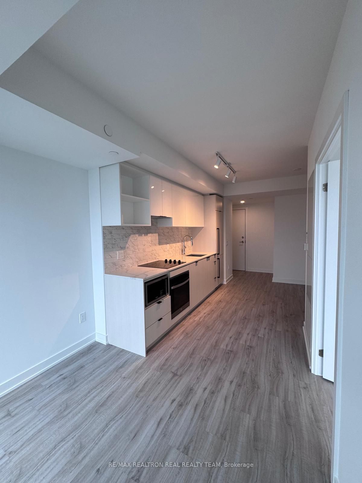 252 Church Street, Toronto, ON M5B 0E6 photo 2