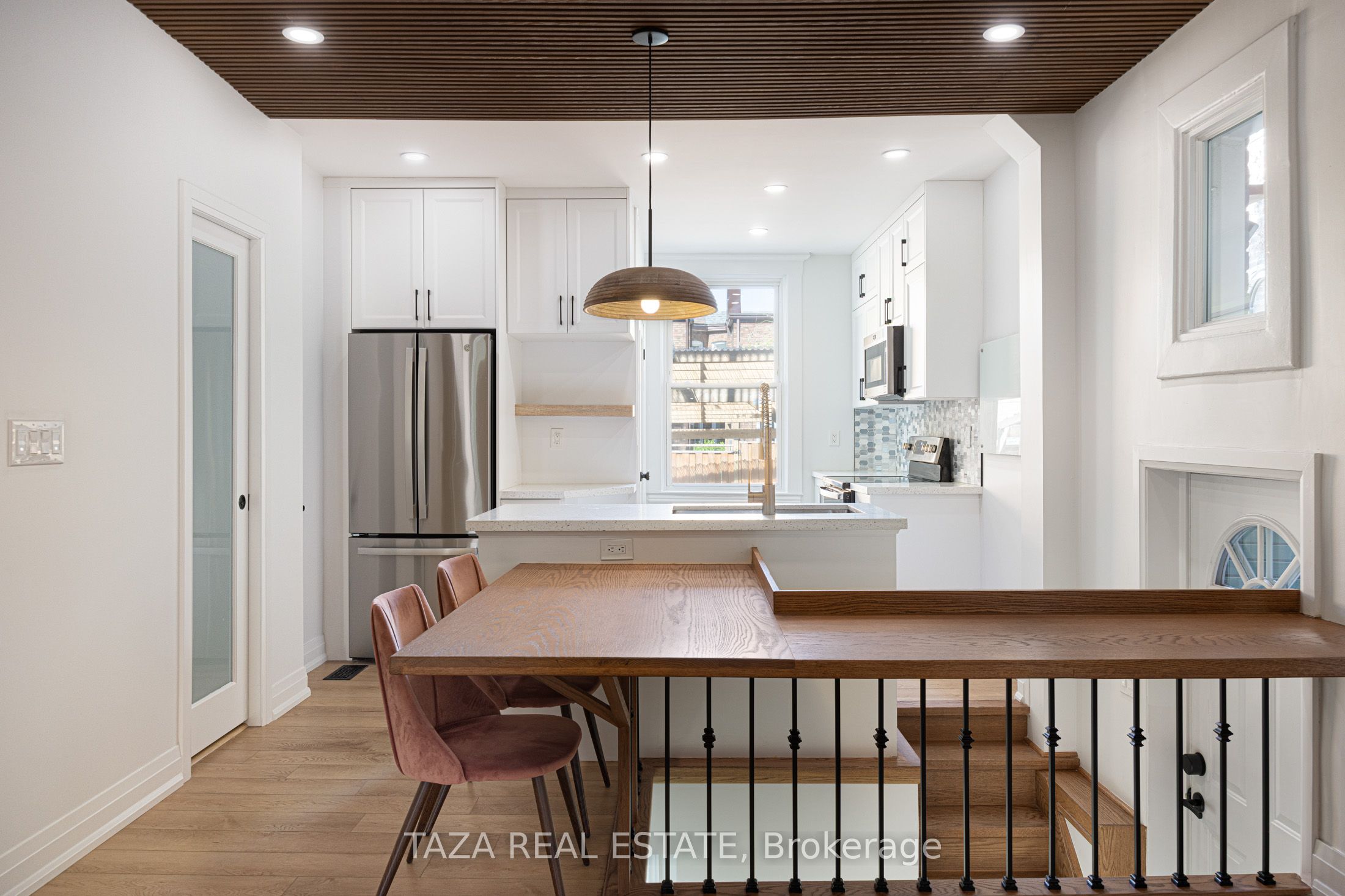 46 Euclid Avenue, Toronto, ON M6J 2J6 photo 4