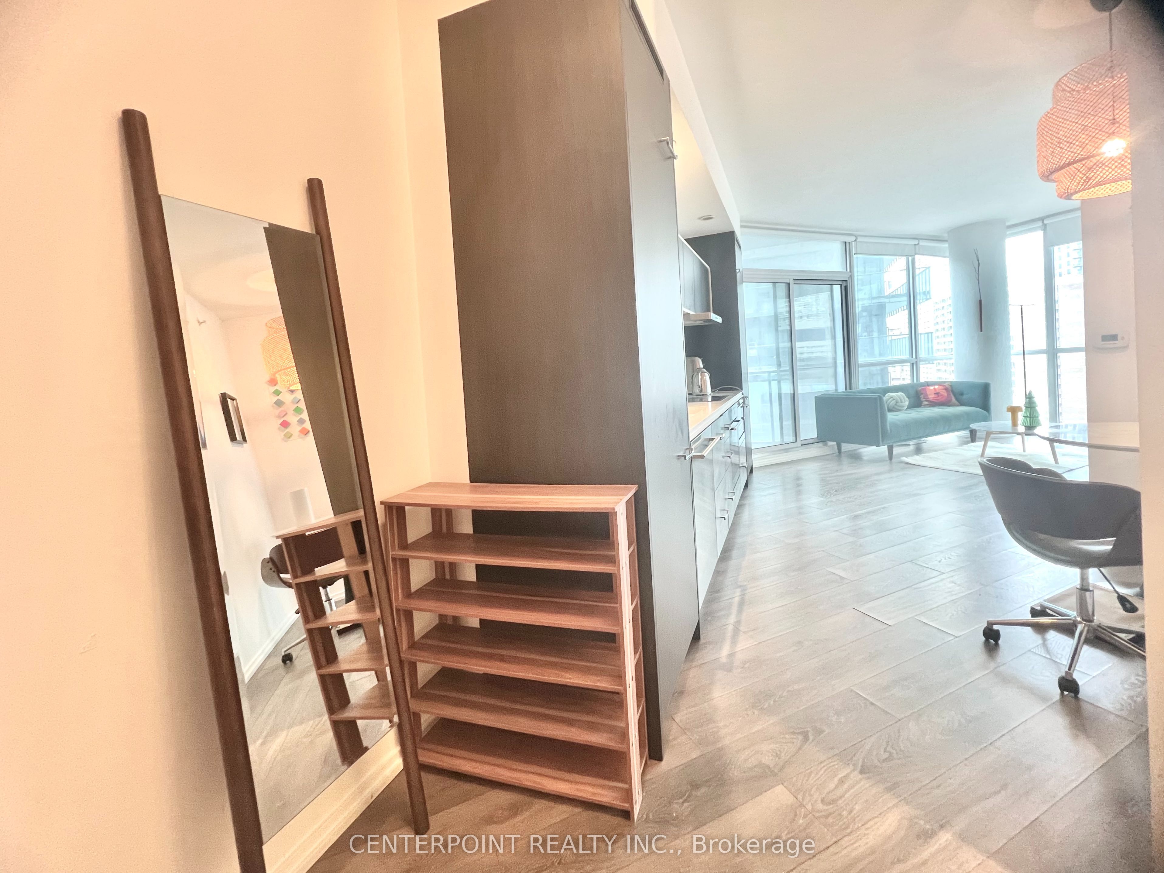 45 Charles Street E 1606, Toronto, ON M4Y 1S2 photo 3