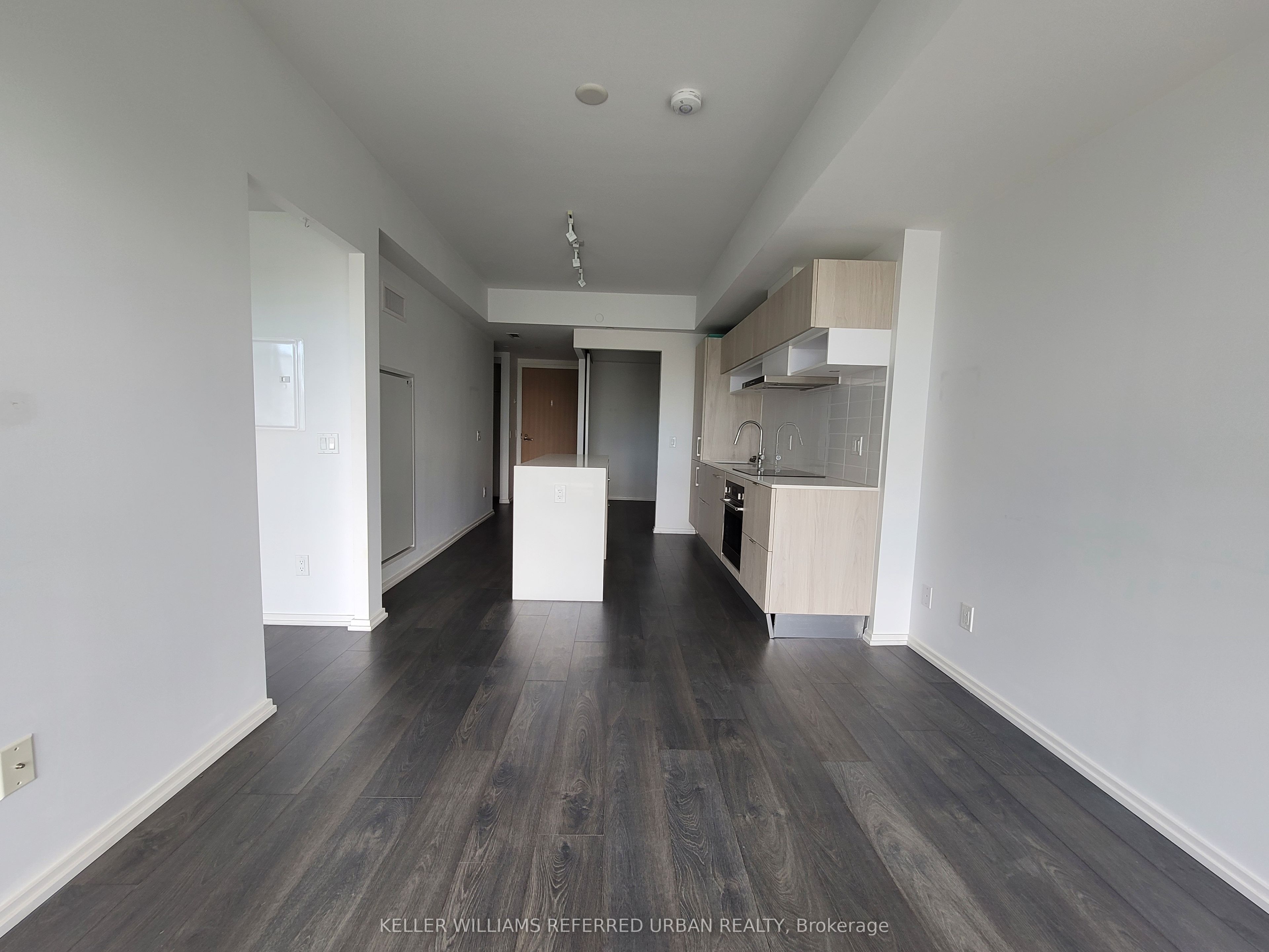 8 Hillsdale Avenue 635, Toronto, ON M4S 0B2 photo 2