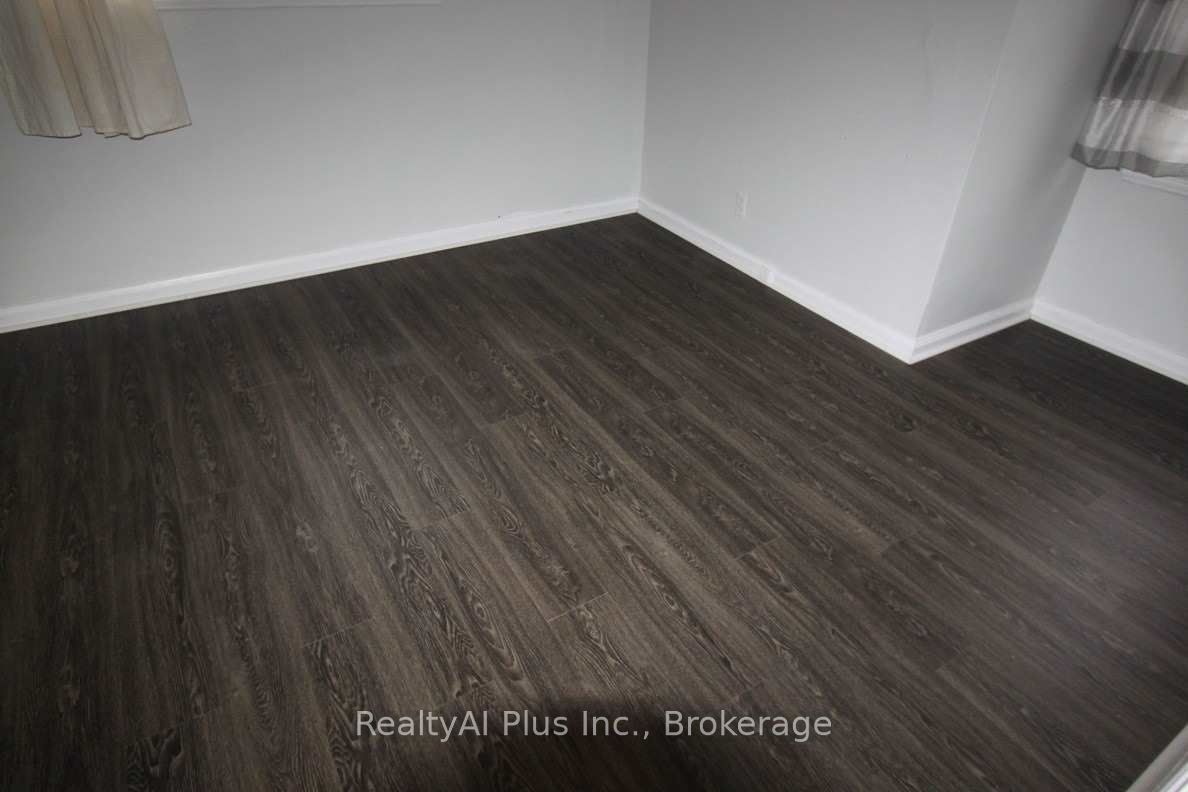 37 Grantbrook Street, Toronto, ON M2R 2E8 photo 4