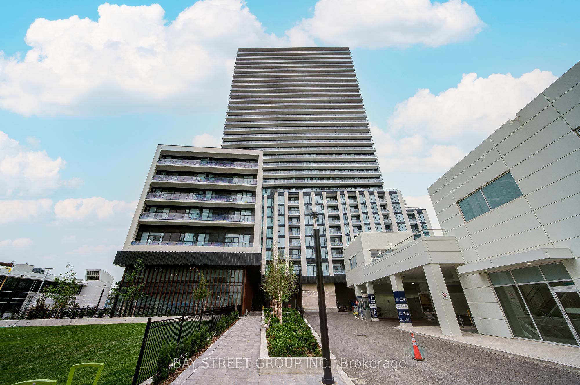 5858 Yonge Street 2023, Toronto, ON M2M 0C6