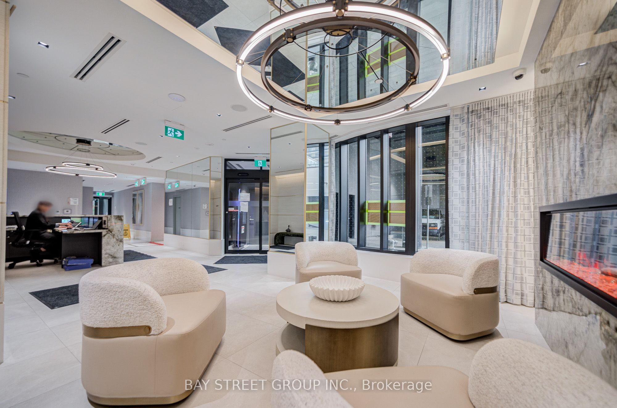 5858 Yonge Street 2023, Toronto, ON M2M 0C6 photo 5