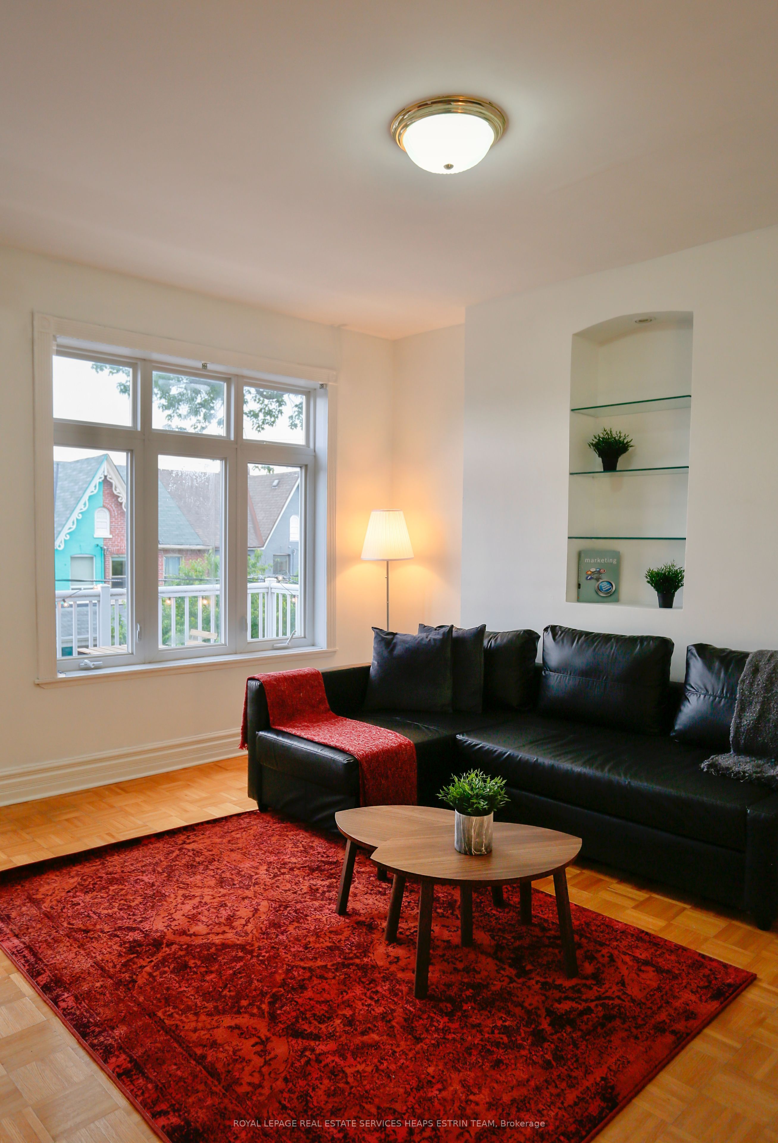 12 Foxley Street N 2nd/3rd, Toronto, ON M6J 1R1 photo 3