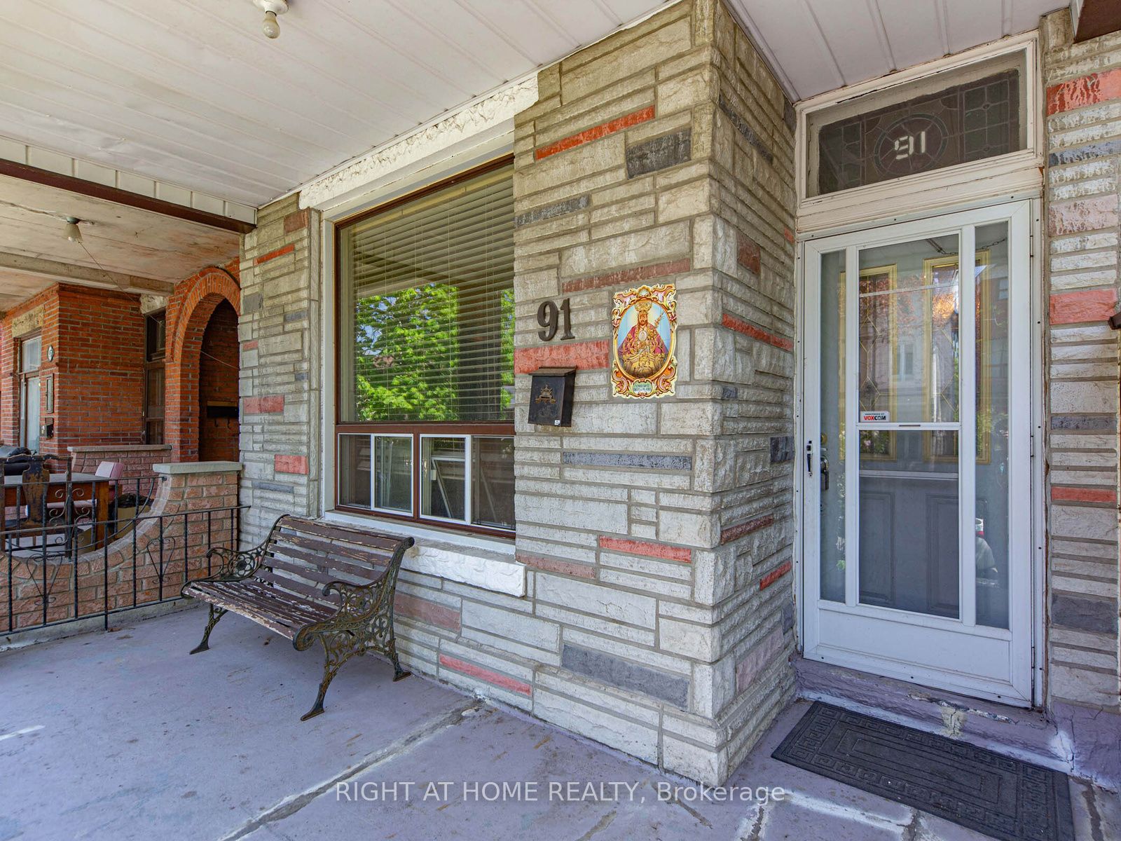 91 Borden Street, Toronto, ON M5S 2M8 photo 4