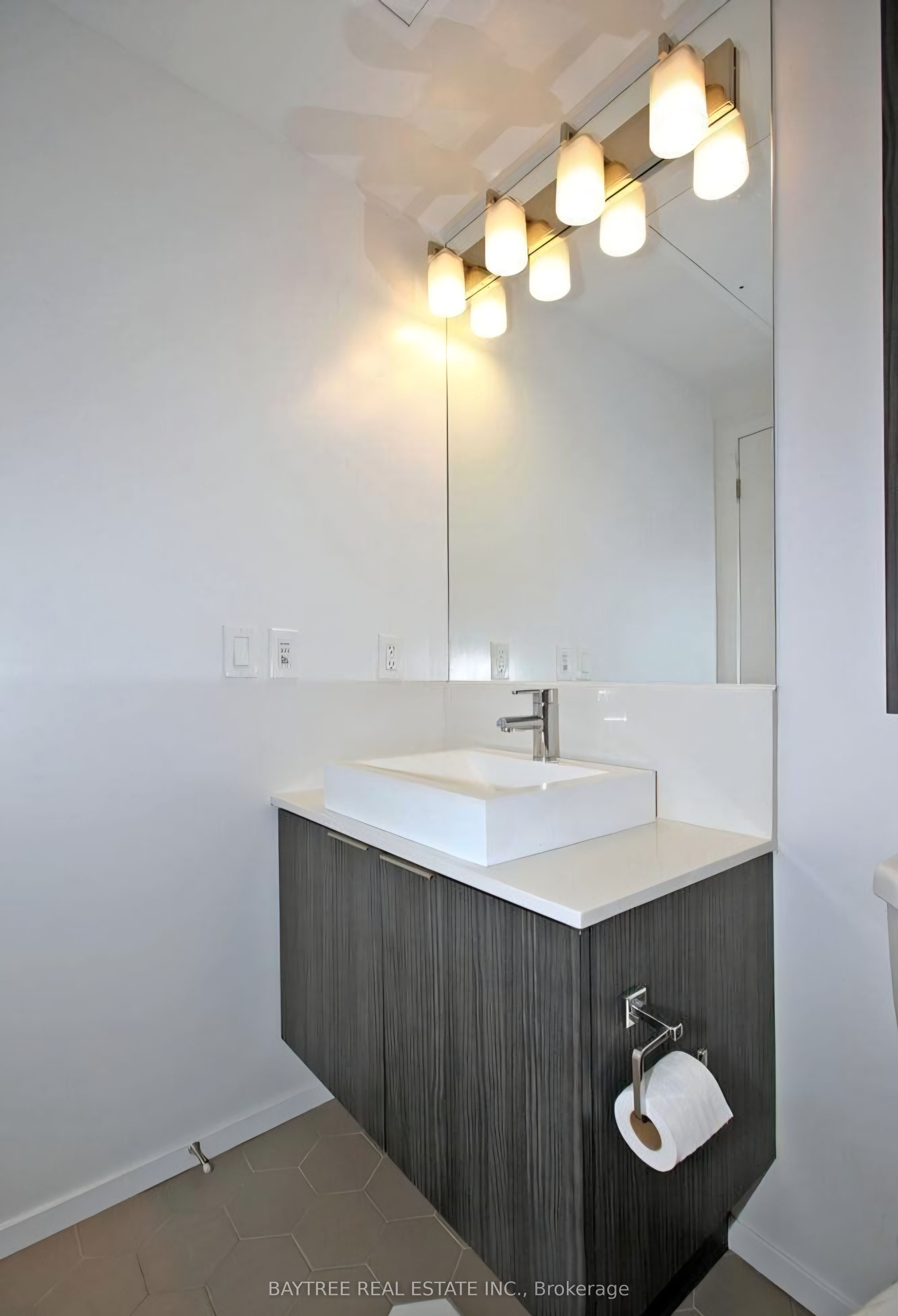 68 Shuter Street 1508, Toronto, ON M5B 1B4 photo 5