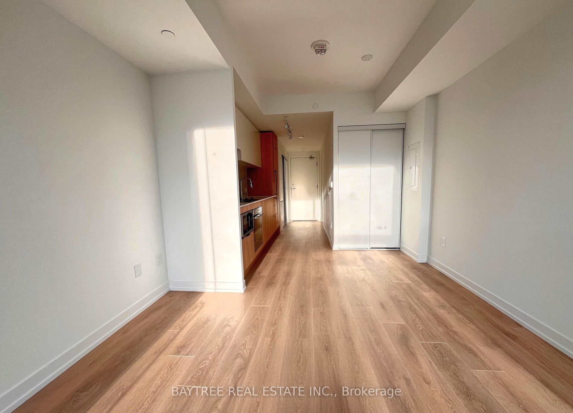 82 Dalhousie Street 1708, Toronto, ON M5B 0C5 photo 5