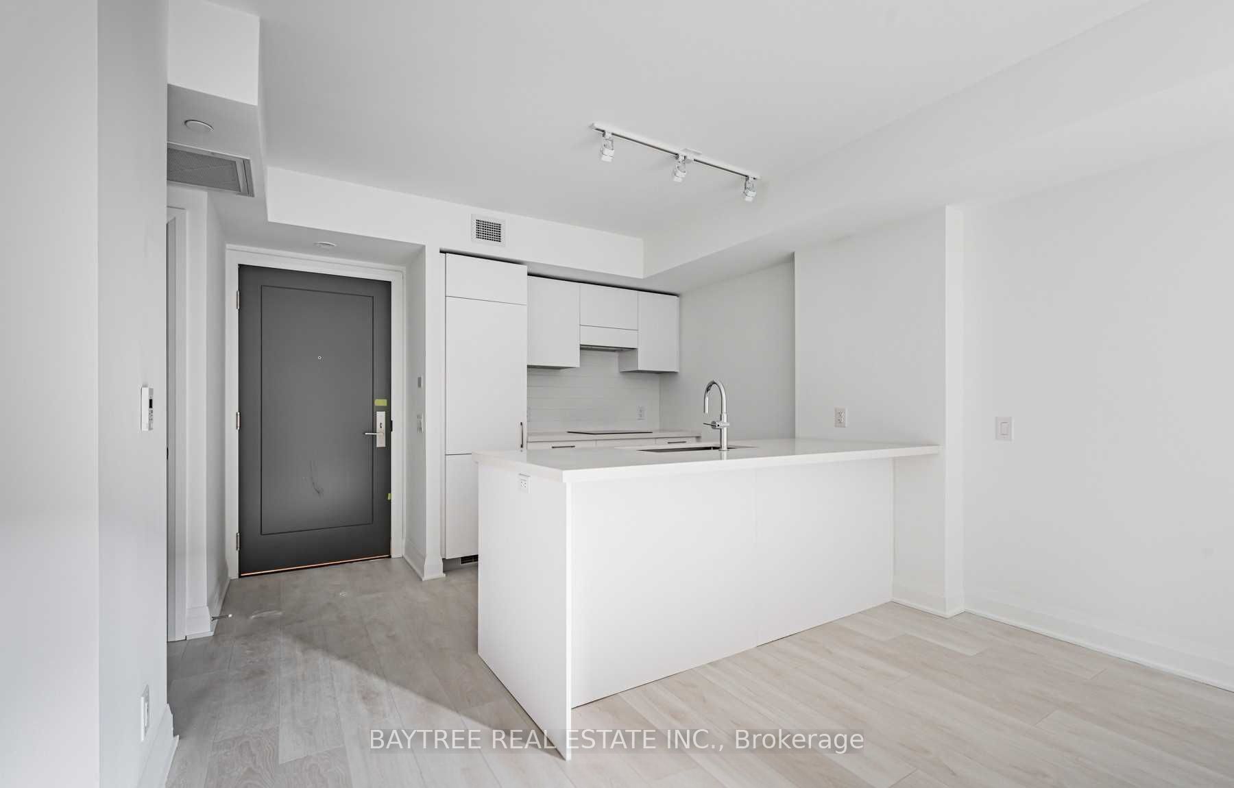 33 Frederick Todd Way 630, Toronto, ON M4G 0C9