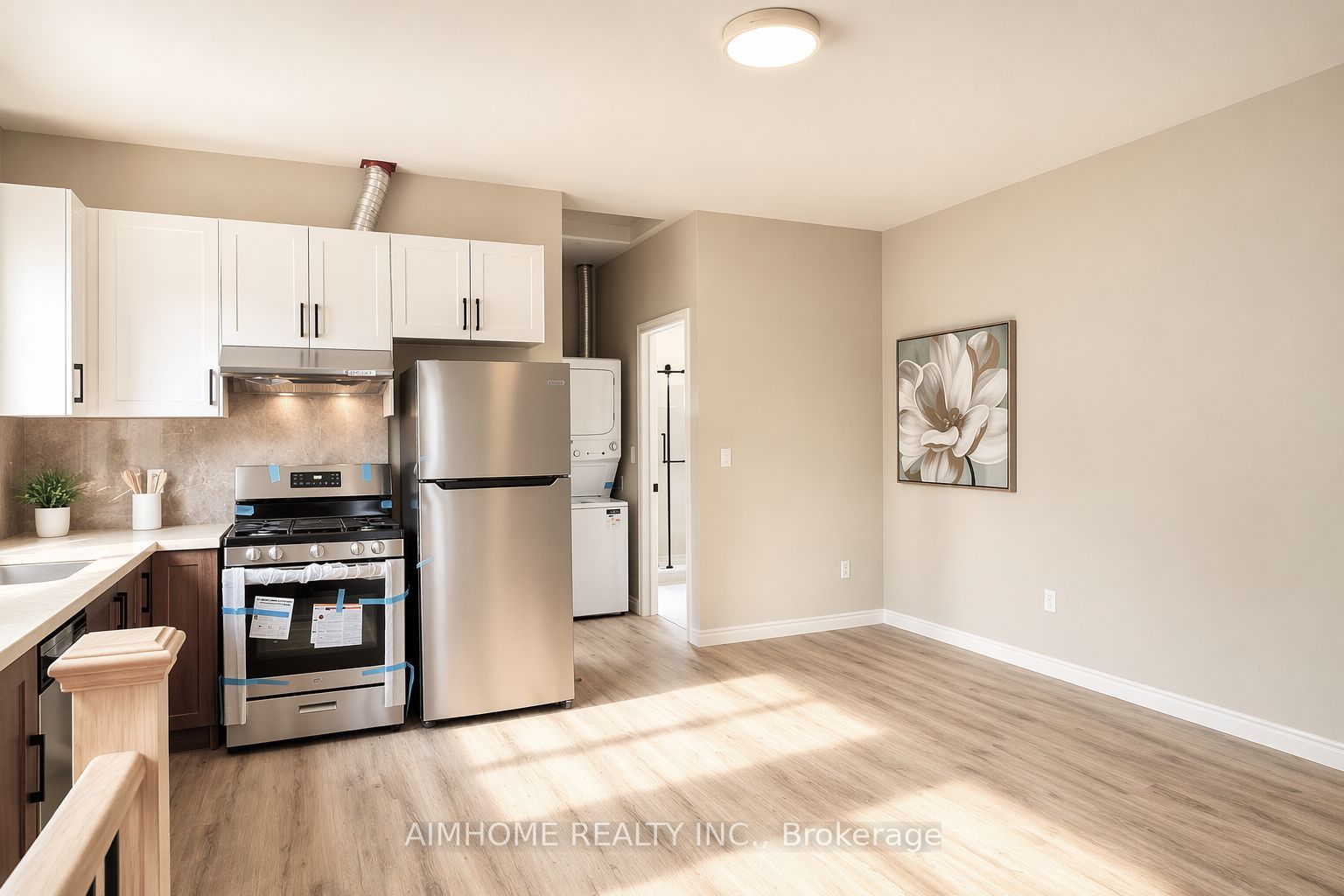 15 Waddington Crescent 3, Toronto, ON M2J 2Z9 photo 2