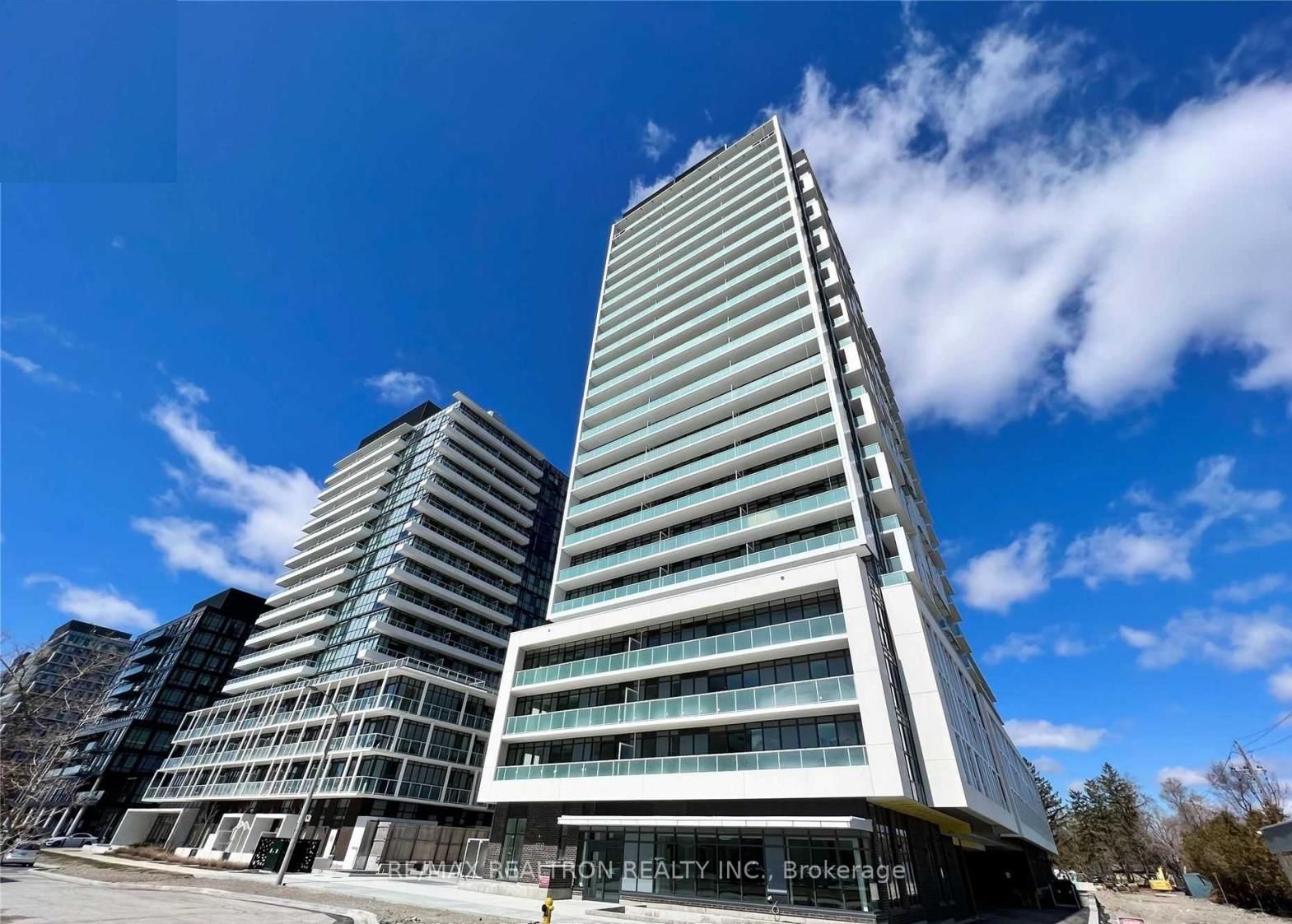 188 Fairview Mall Drive 1603, Toronto, ON M2J 0H7