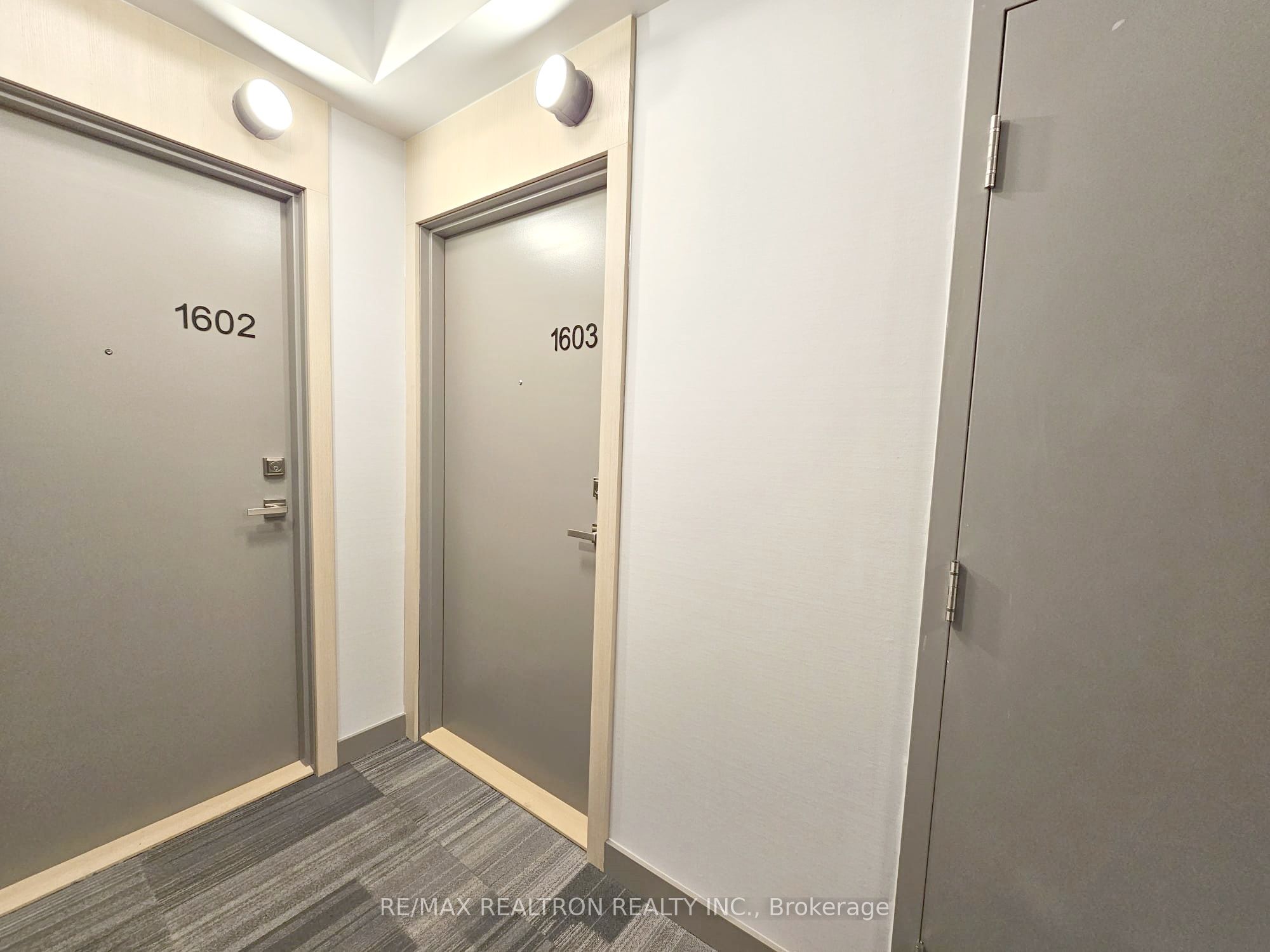 188 Fairview Mall Drive 1603, Toronto, ON M2J 0H7 photo 5