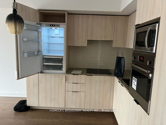 11 Wellesley Street W 1306, Toronto, ON M4Y 1E8 photo 5