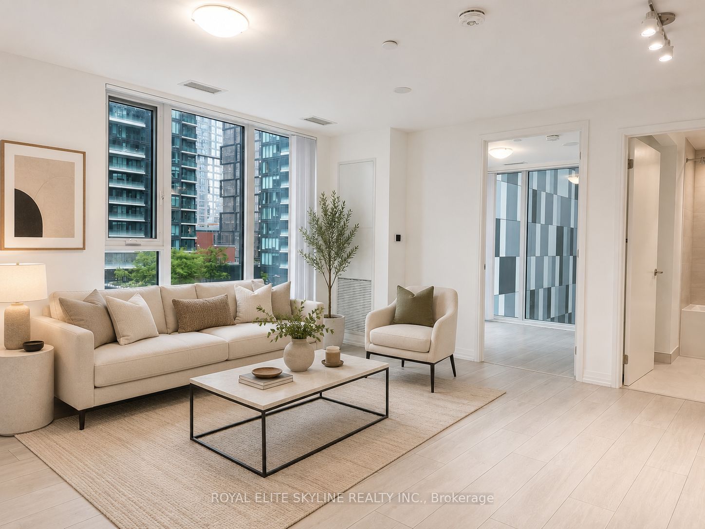 400 King Street W 1008, Toronto, ON M5V 0X8 photo 3