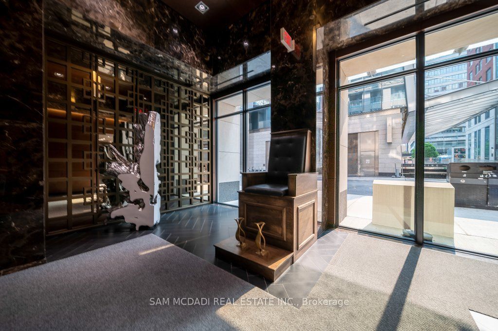 70 Temperance Street 608, Toronto, ON M5H 4E8 photo 4
