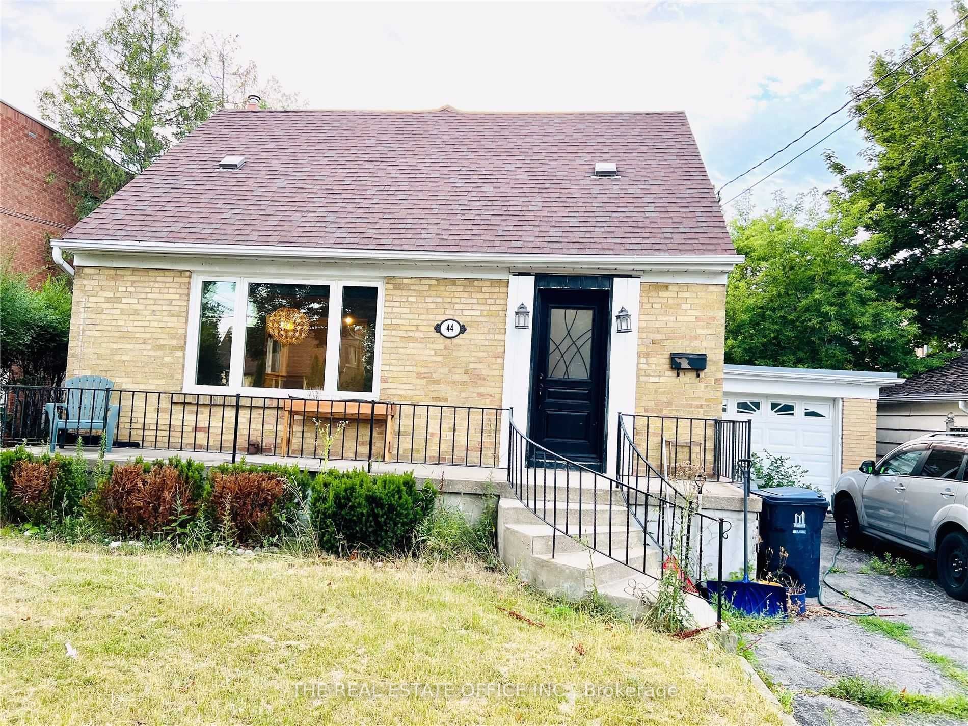 44 Dallas Road Upper, Toronto, ON M2R 2J6