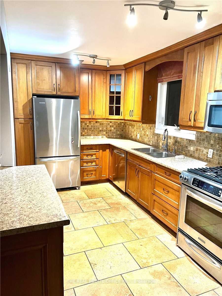 44 Dallas Road Upper, Toronto, ON M2R 2J6 photo 3