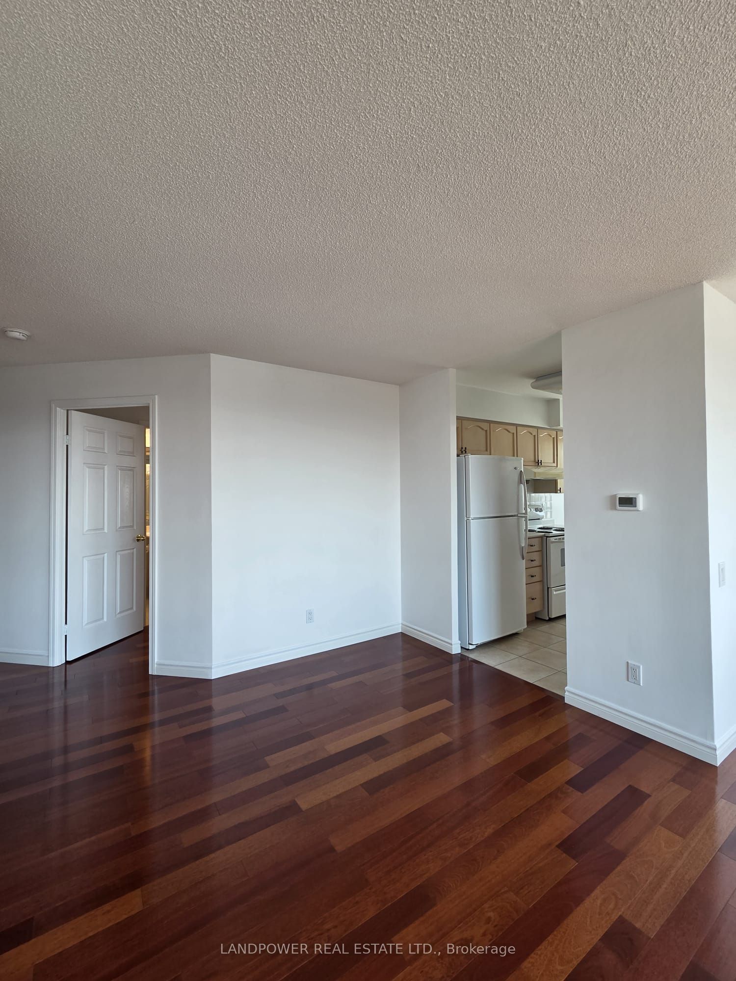 8 Hillcrest Avenue 1107, Toronto, ON M2N 3N5 photo 2