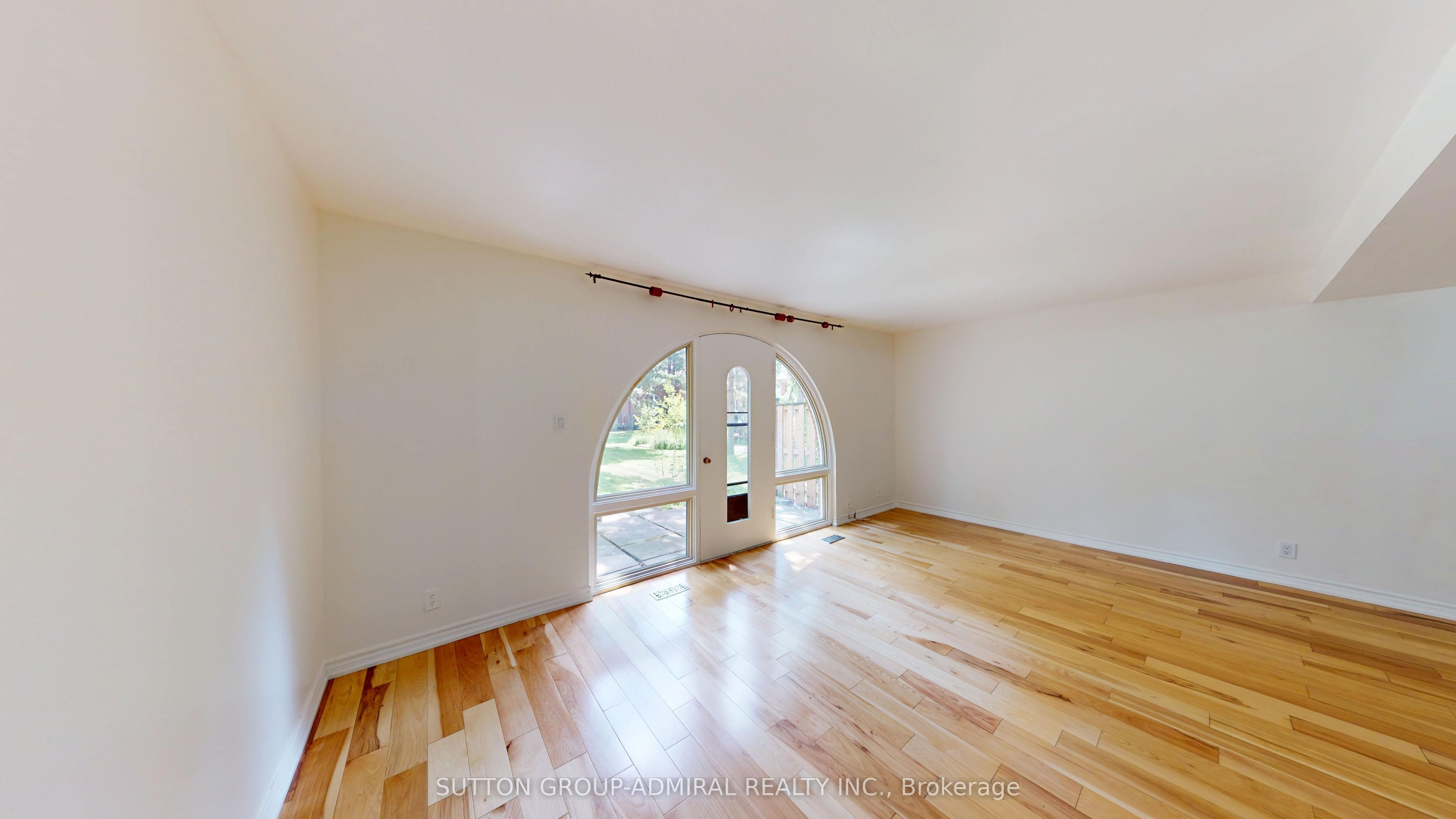 6 Esterbrooke Avenue 73, Toronto, ON M2J 2C2
